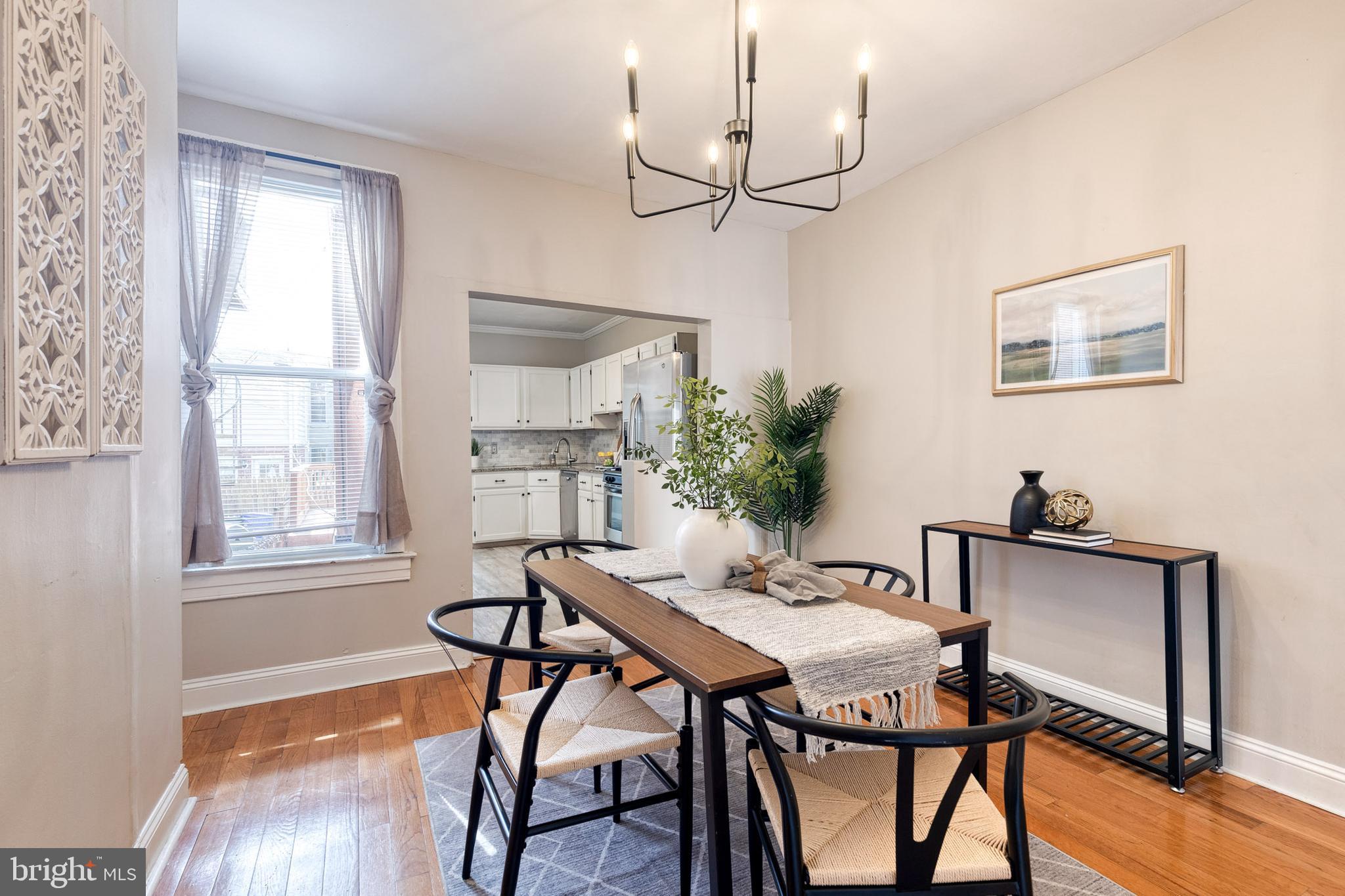 1304 MARSHALL STREET