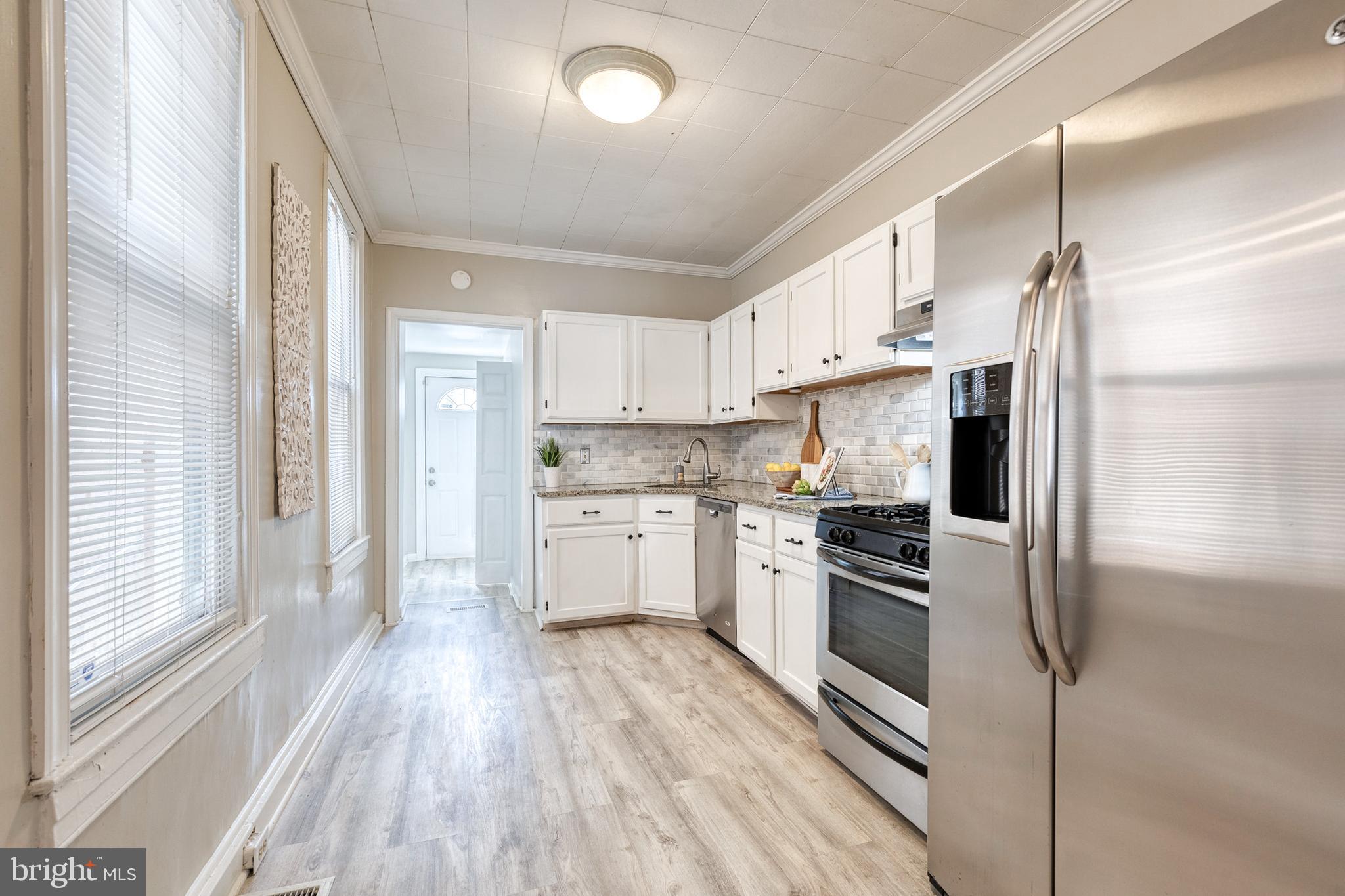 1304 MARSHALL STREET