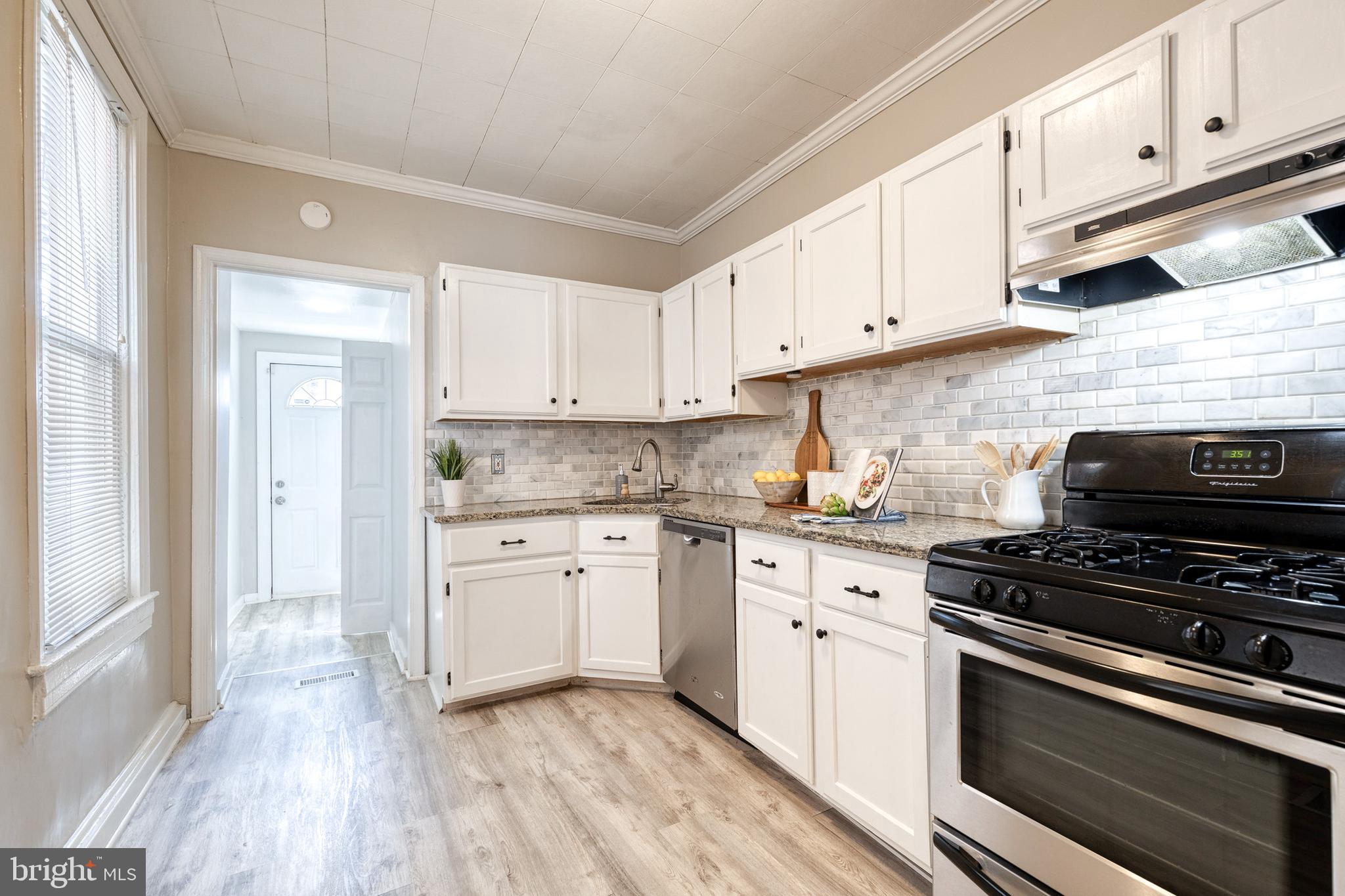 1304 MARSHALL STREET