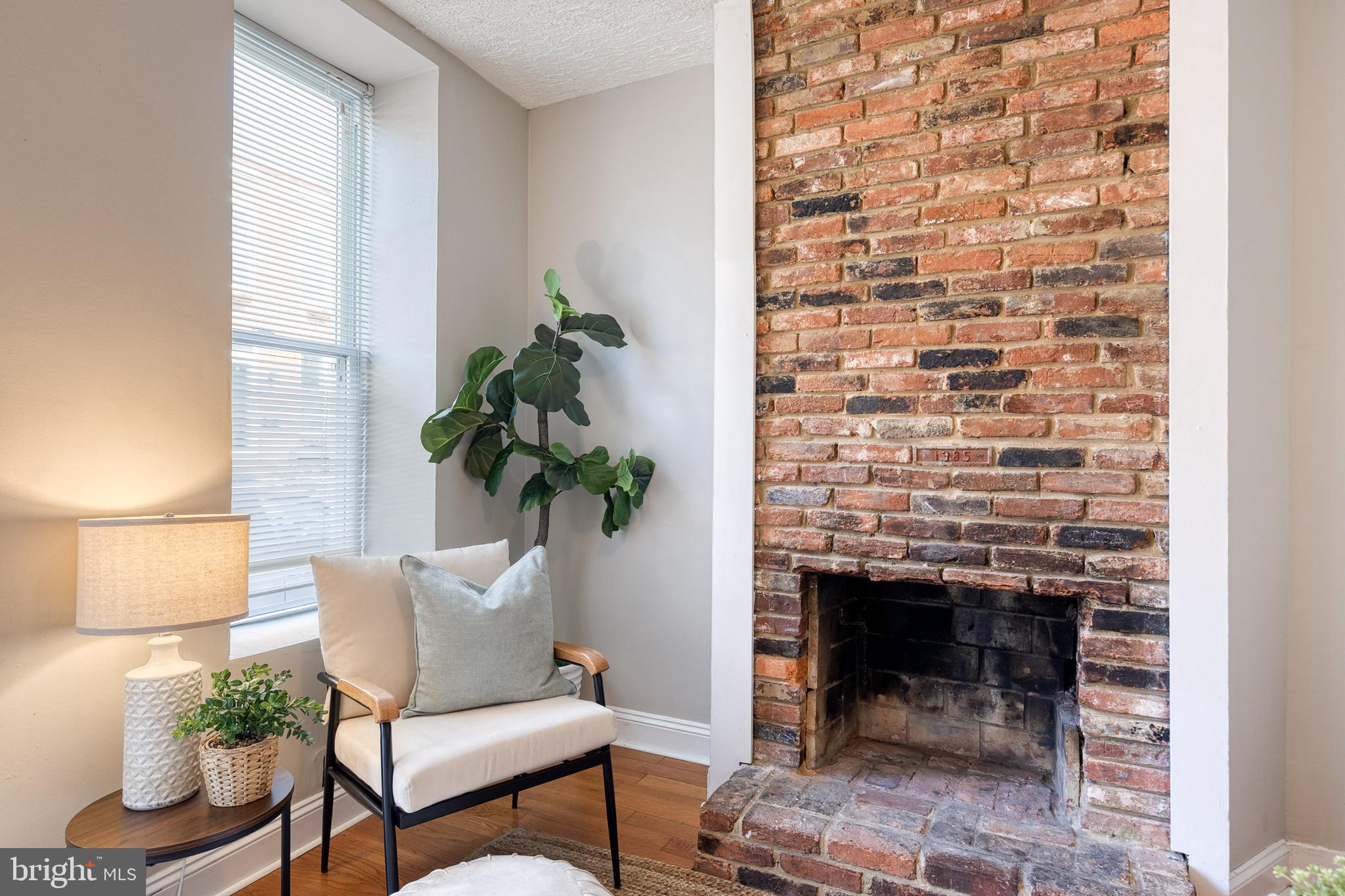 1304 MARSHALL STREET