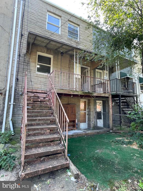 3834 8TH STREET