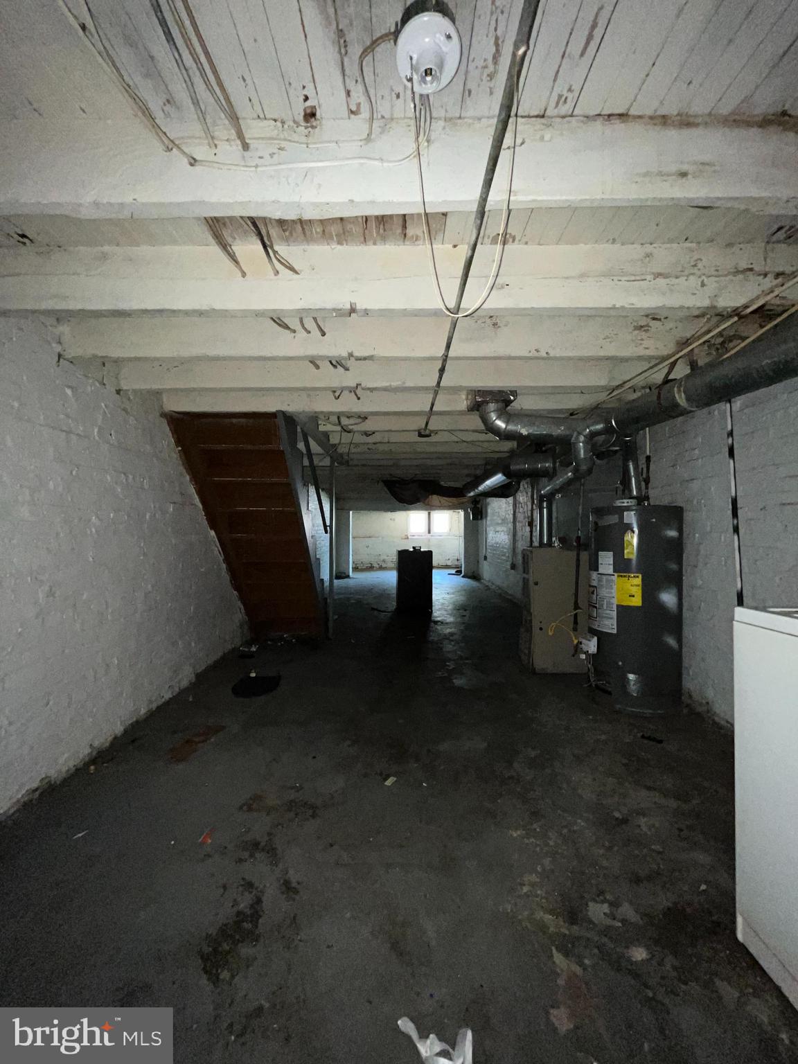 502 N ROBINSON STREET