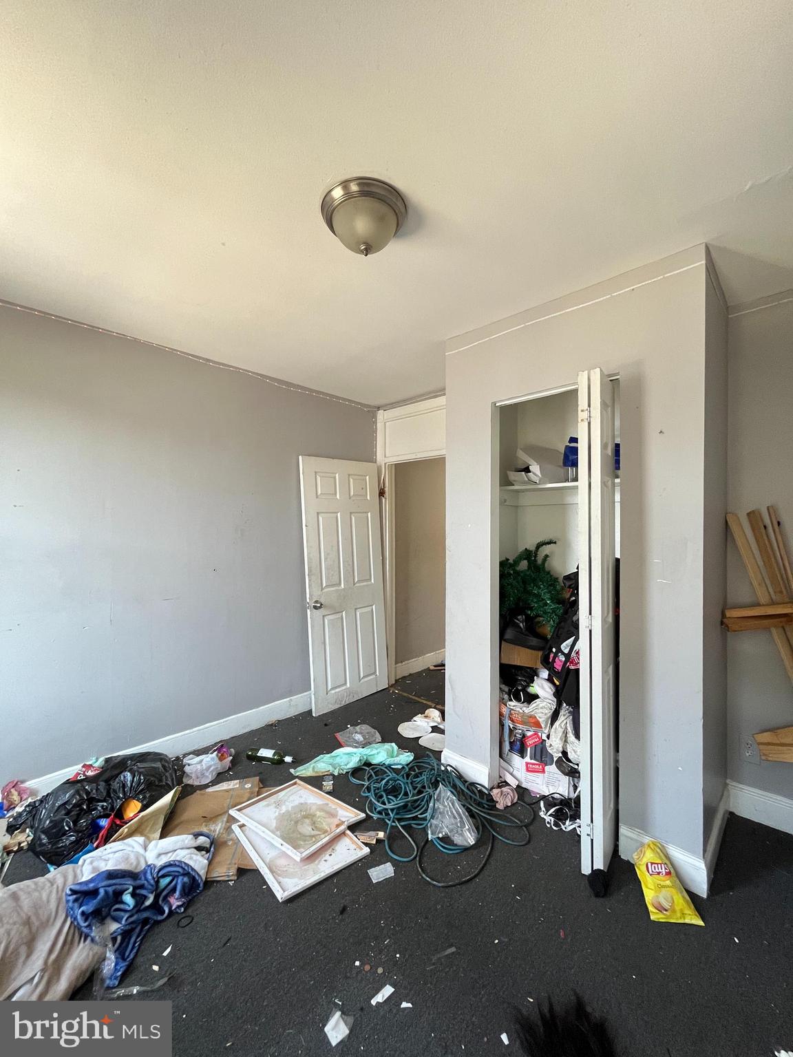 502 N ROBINSON STREET