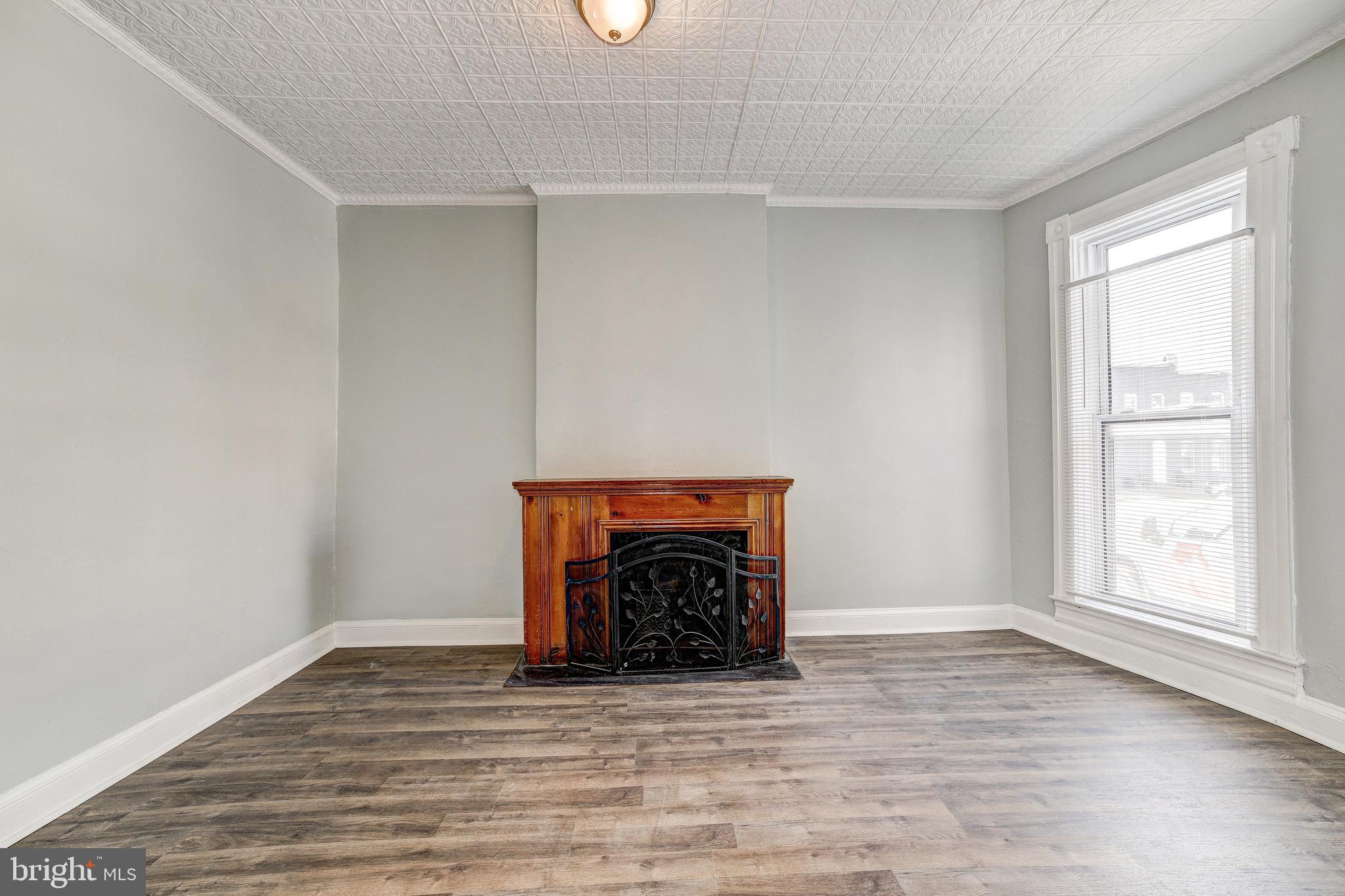 1805 N MONROE STREET N