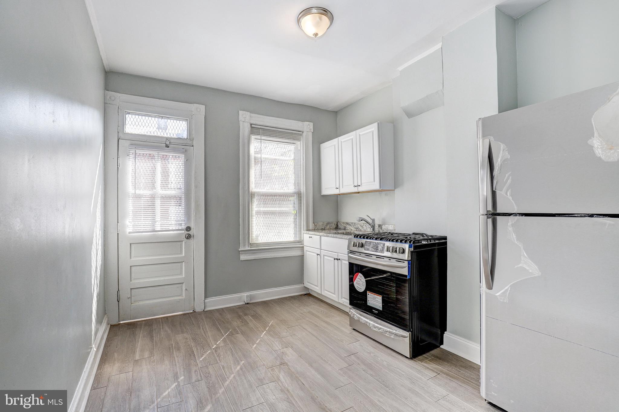 1805 N MONROE STREET N