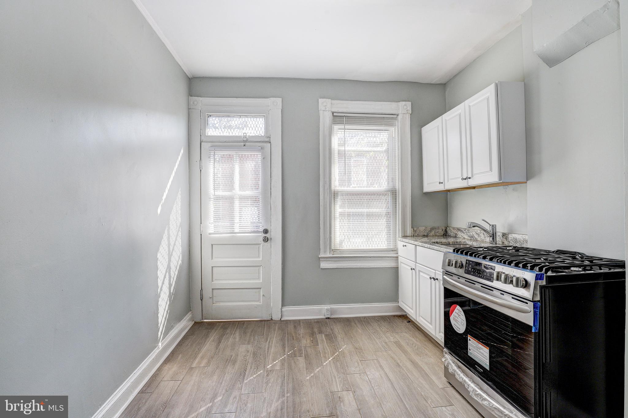 1805 N MONROE STREET N