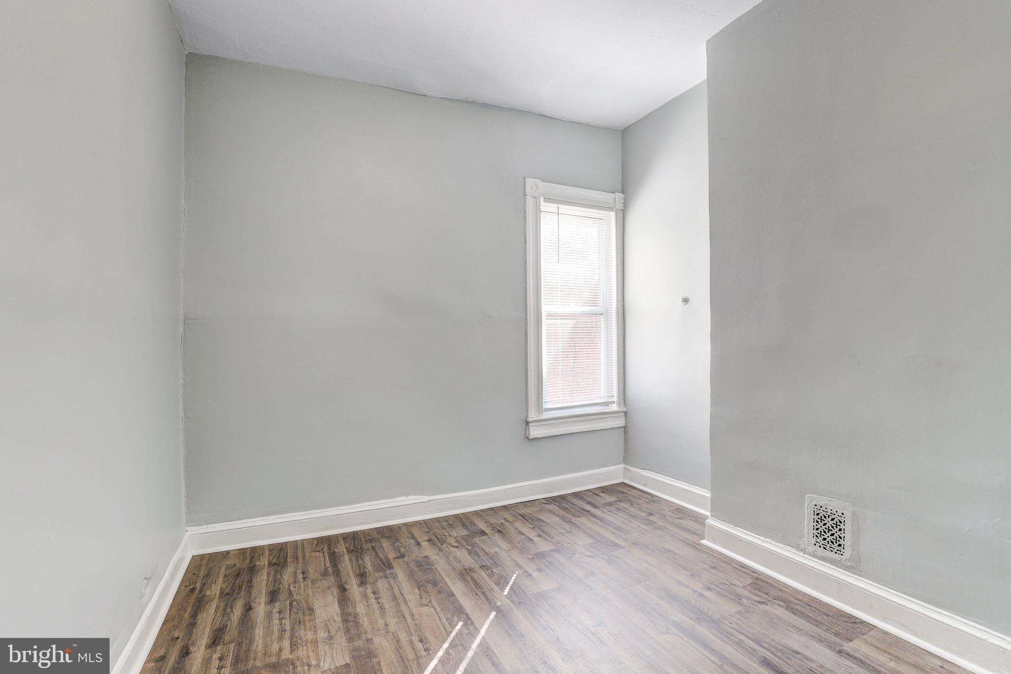 1805 N MONROE STREET N