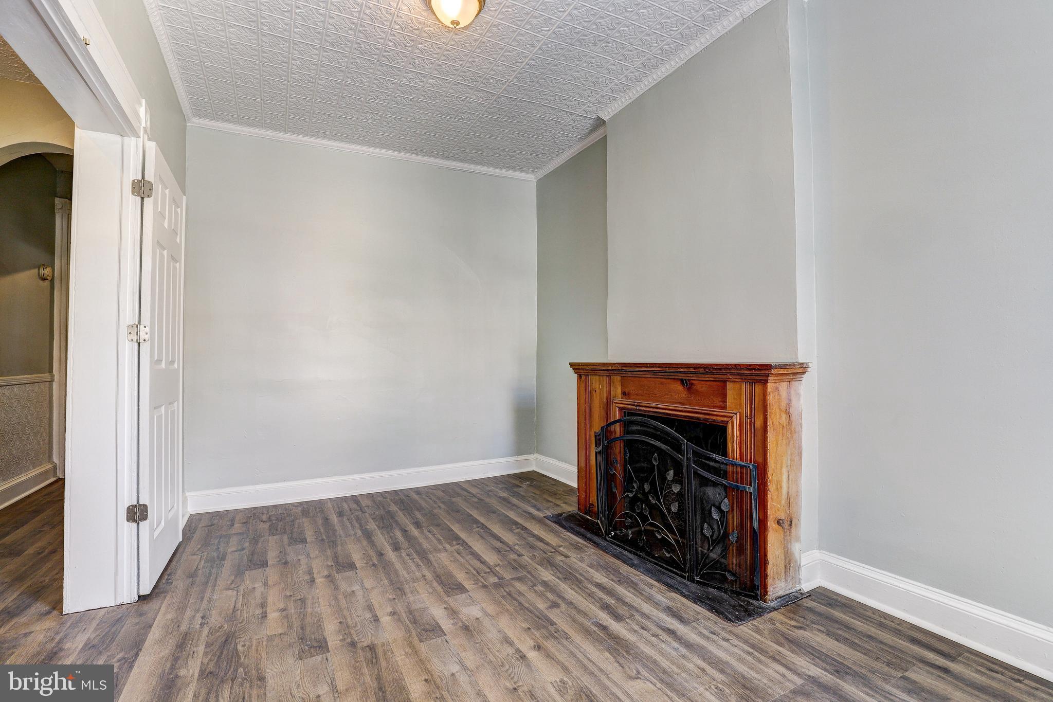 1805 N MONROE STREET N