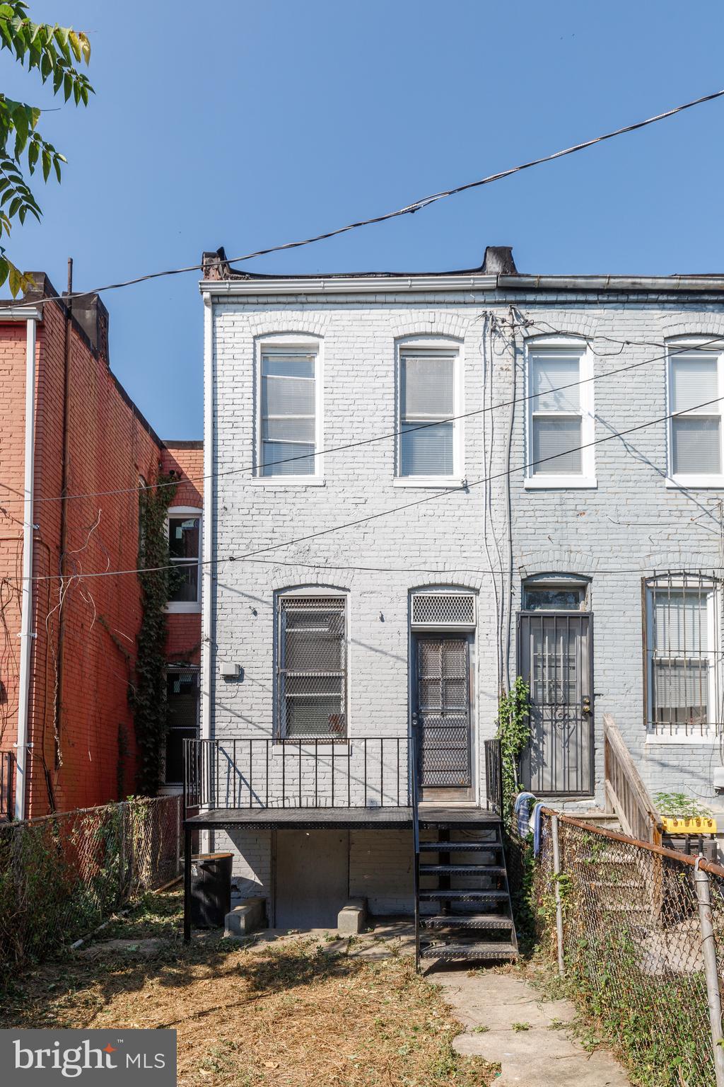 1805 N MONROE STREET N