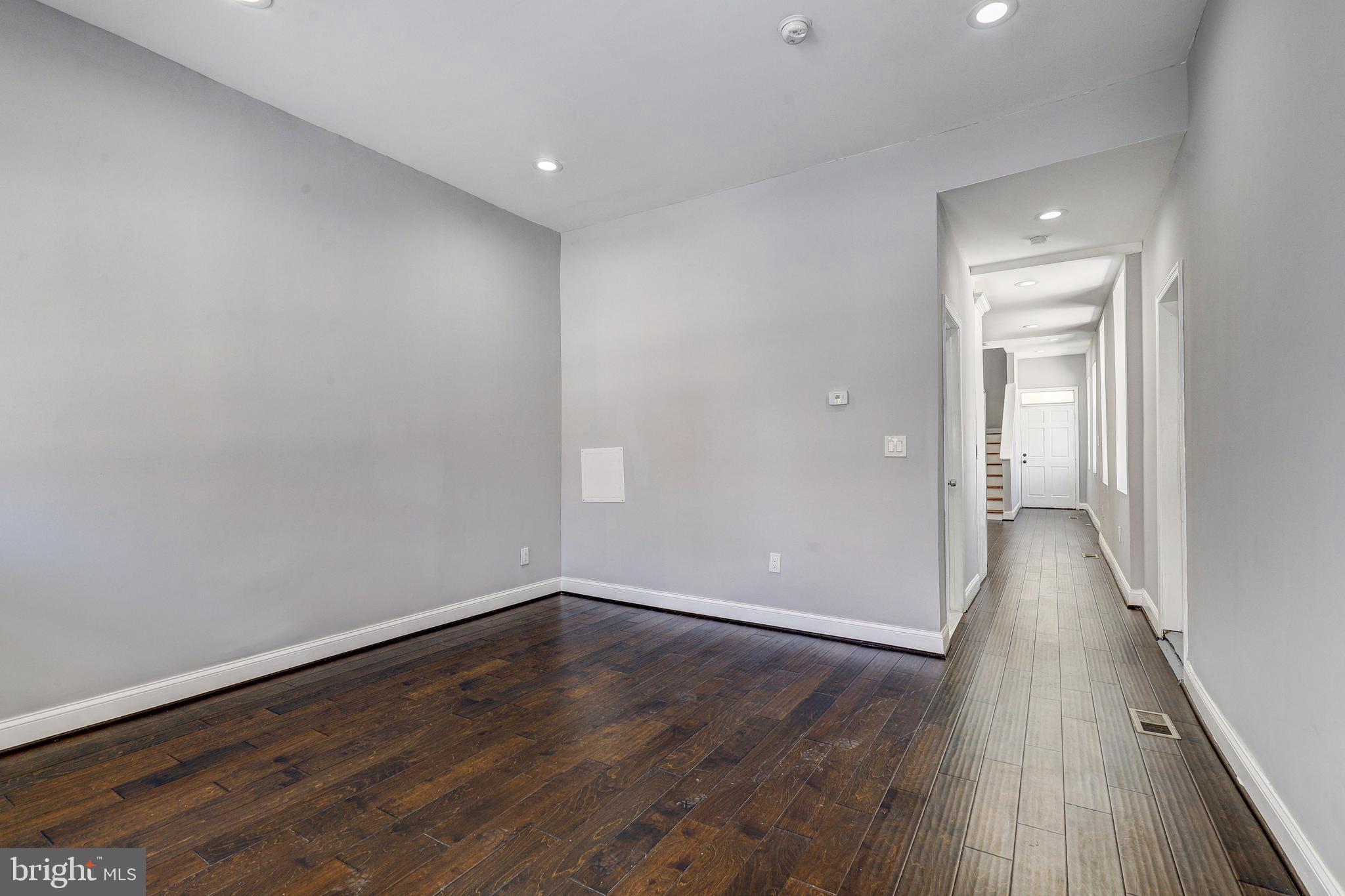 2107 E MADISON STREET