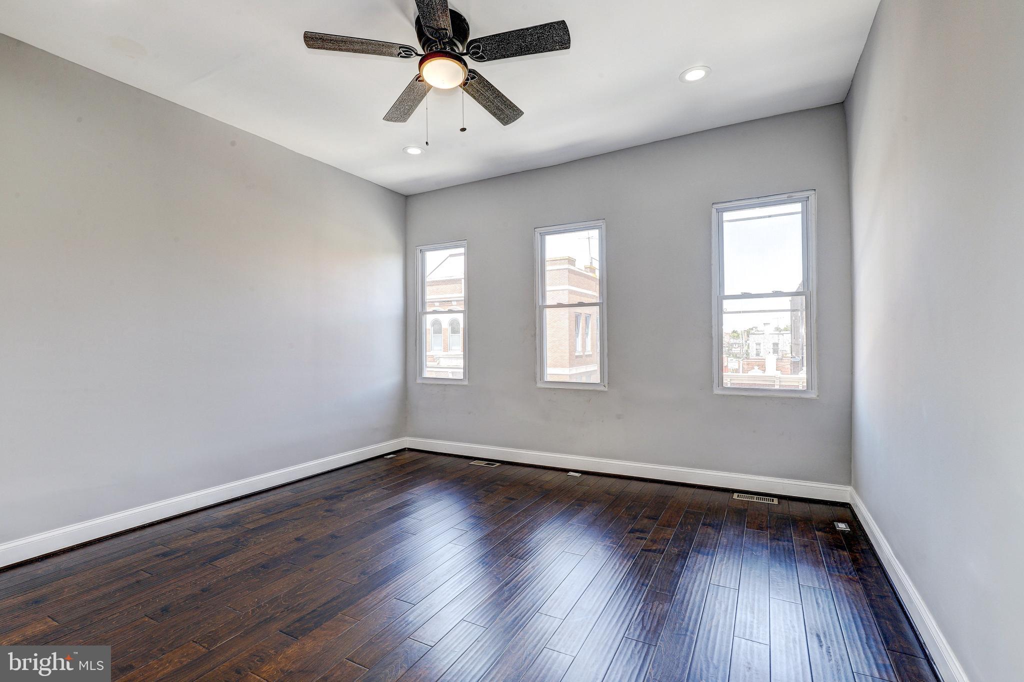 2107 E MADISON STREET