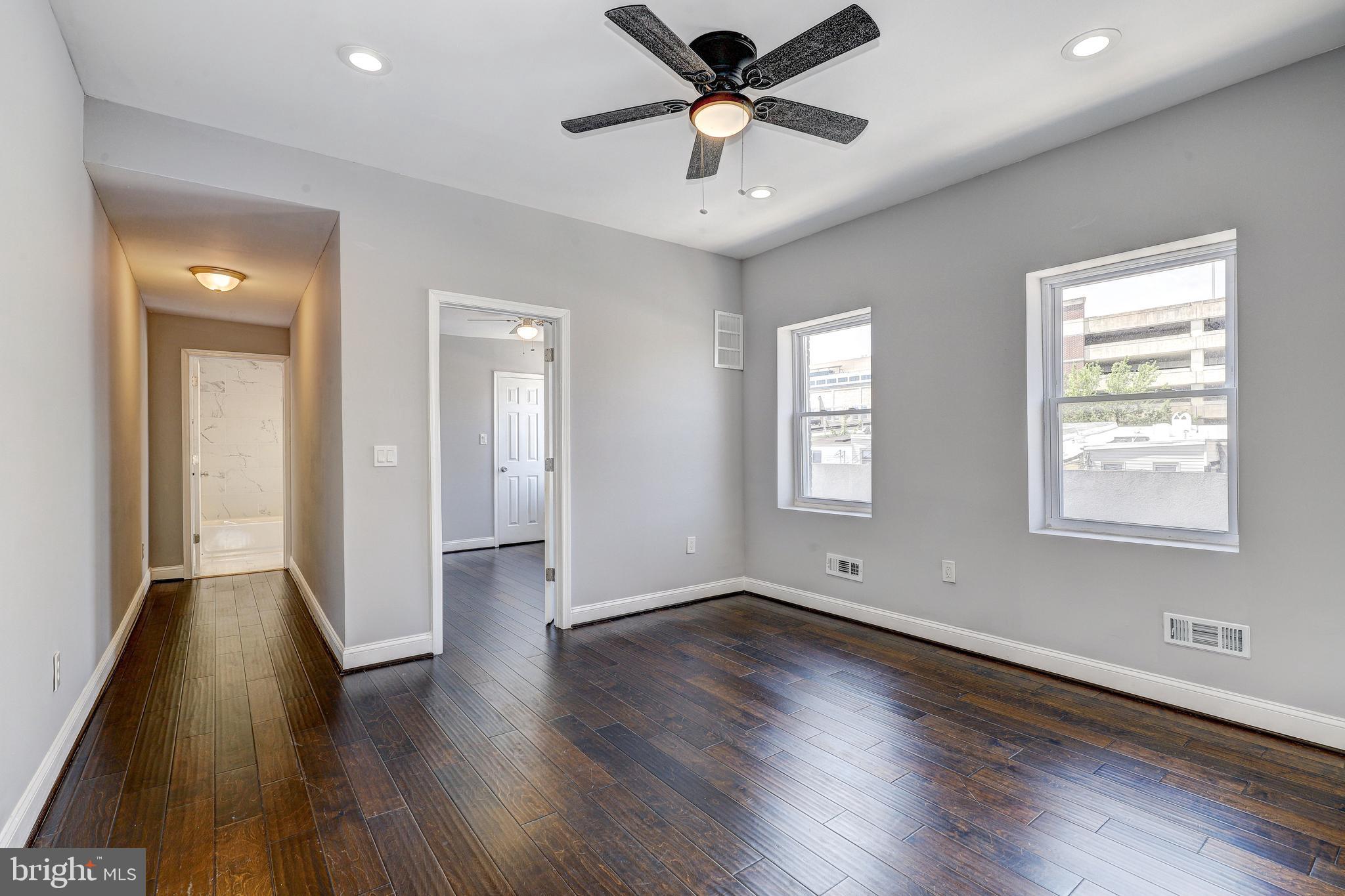 2107 E MADISON STREET