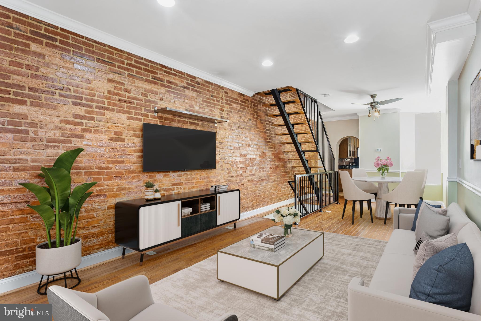 621 S LUZERNE AVENUE