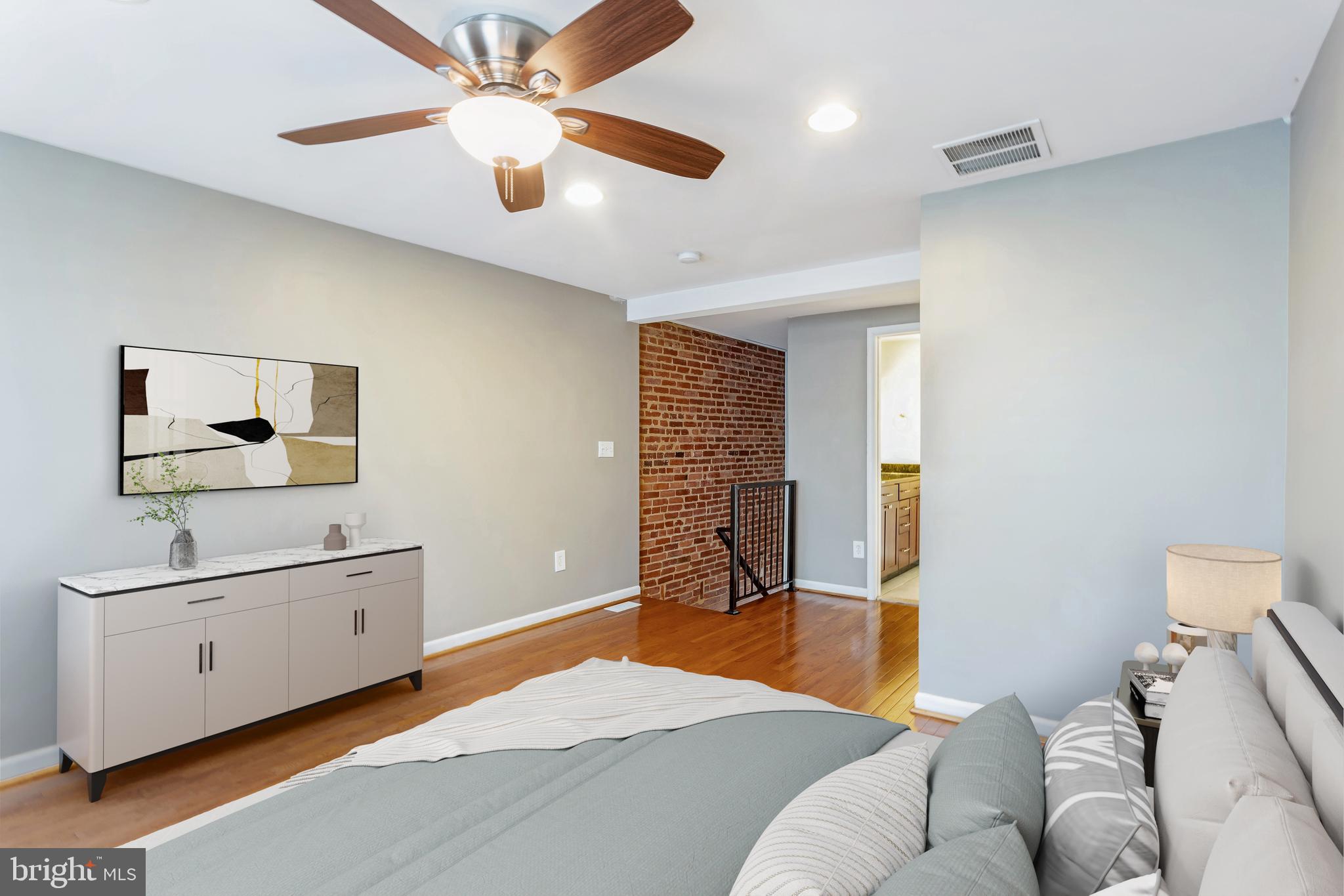 621 S LUZERNE AVENUE