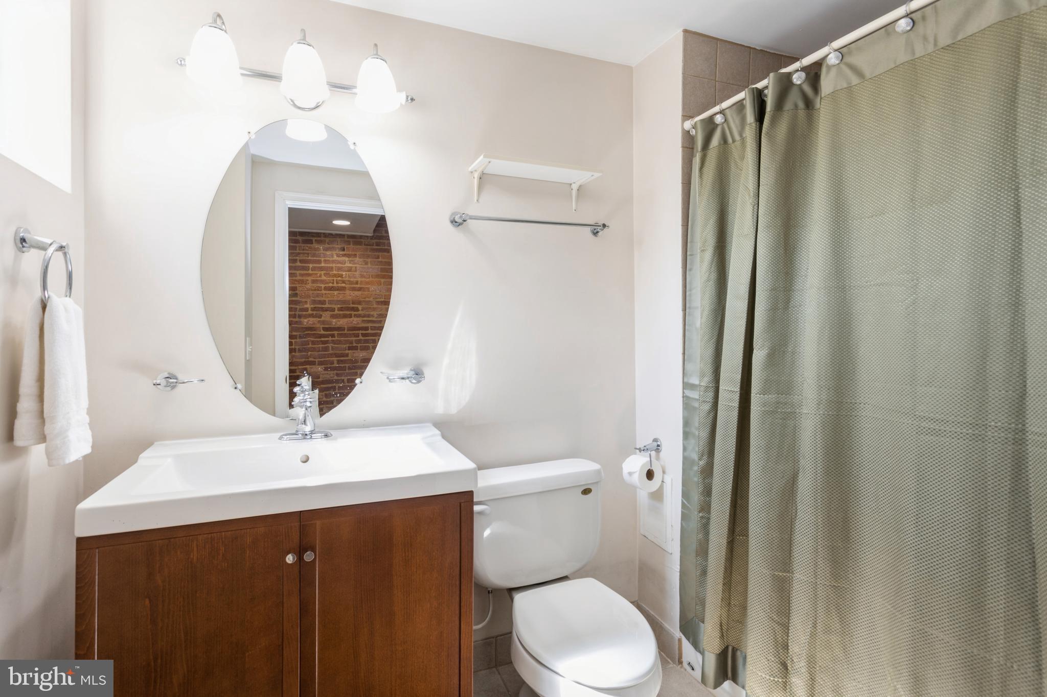 621 S LUZERNE AVENUE