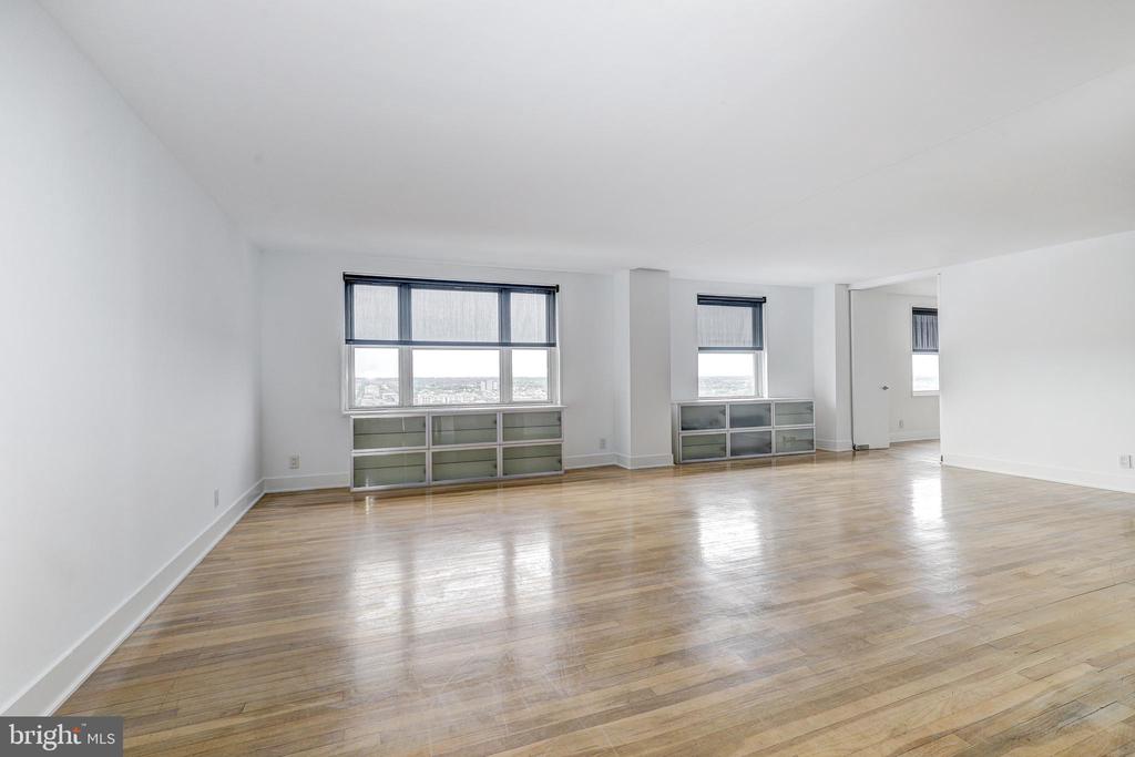 1101 SAINT PAUL STREET 2109