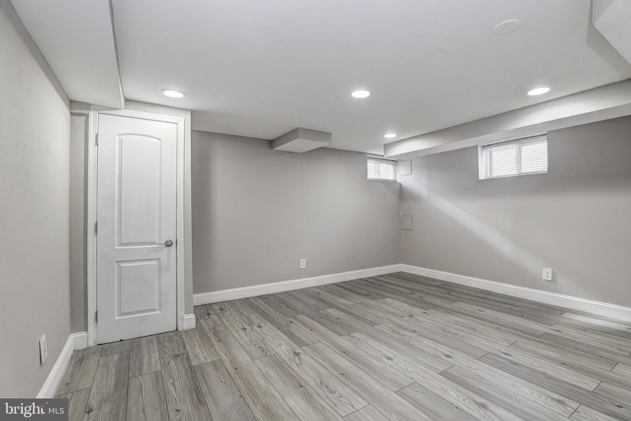 1700 WOODBOURNE AVENUE