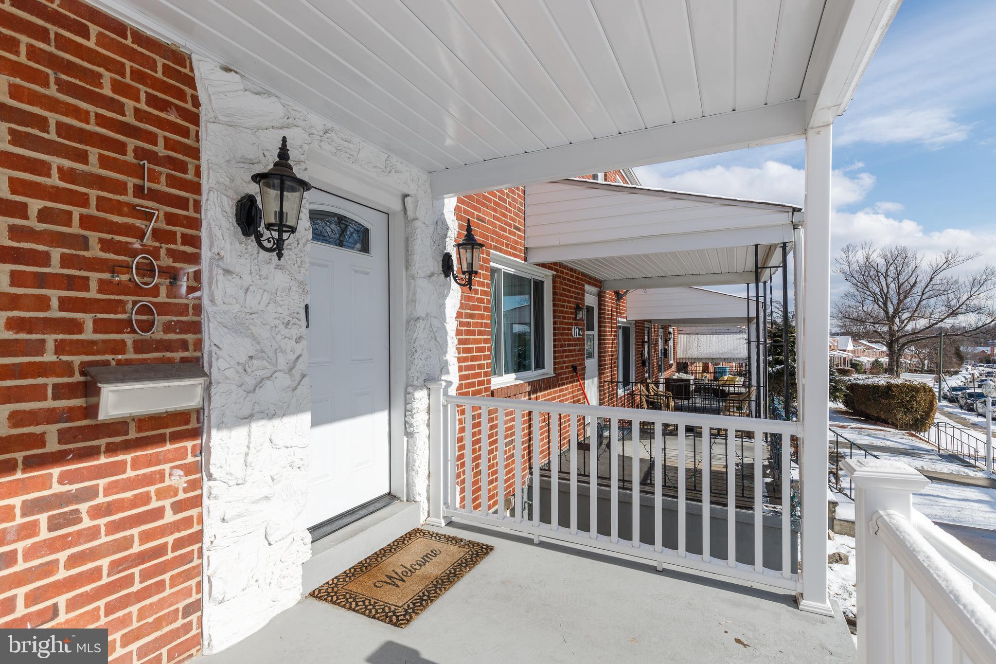 1700 WOODBOURNE AVENUE