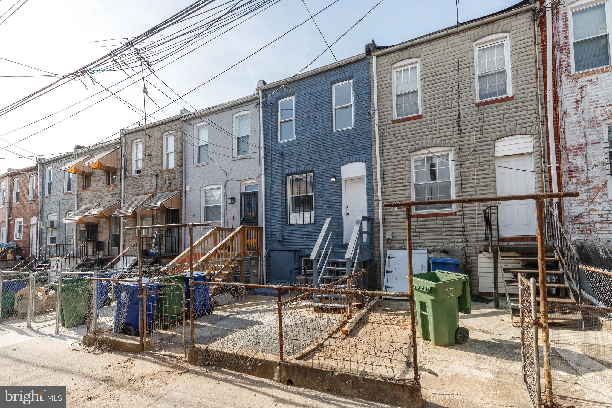 445 N ELLWOOD AVENUE