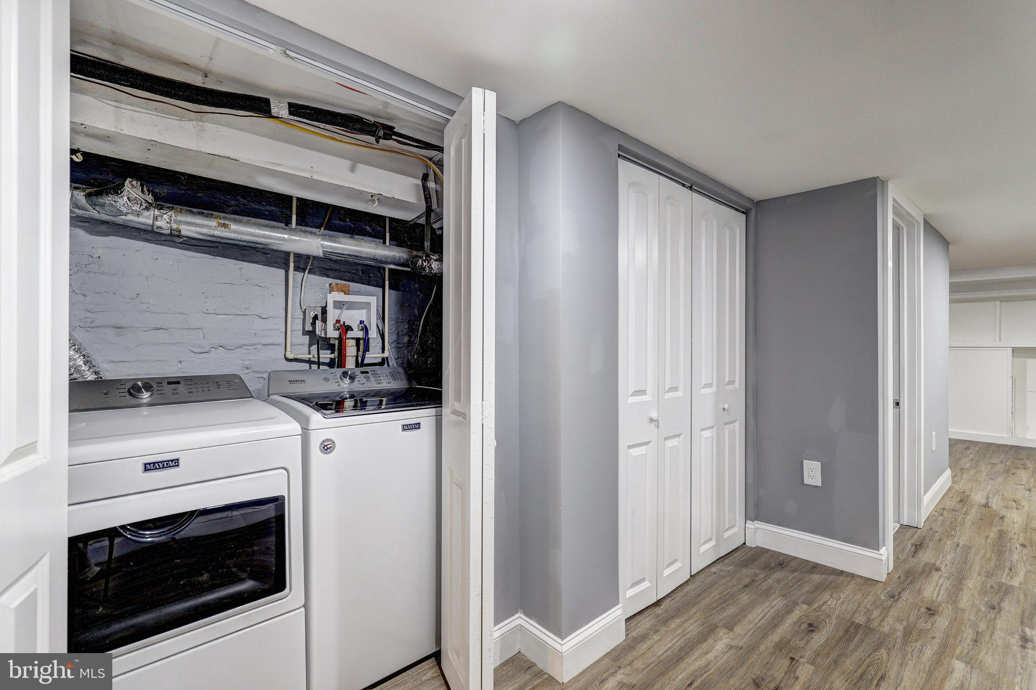 445 N ELLWOOD AVENUE