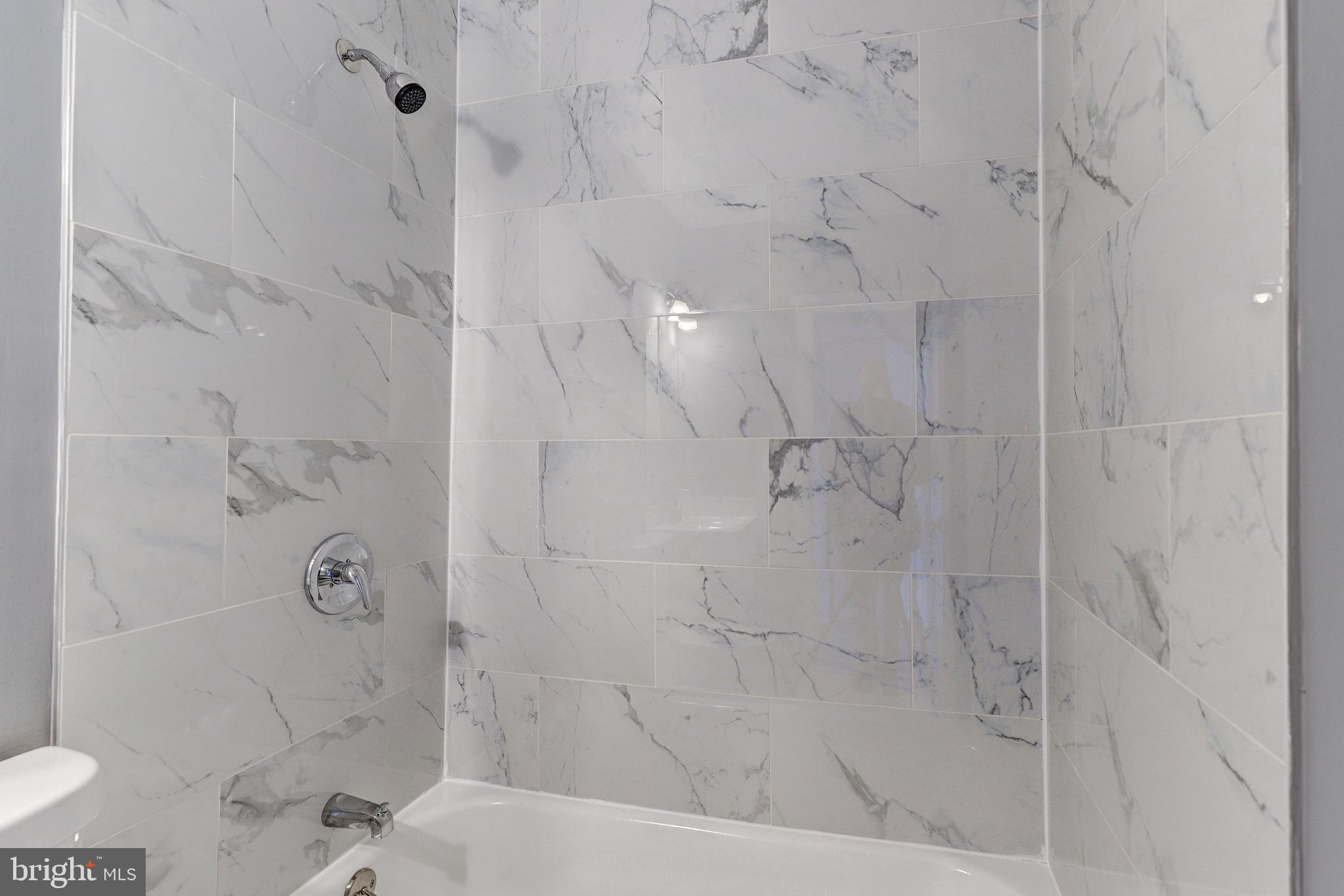 445 N ELLWOOD AVENUE