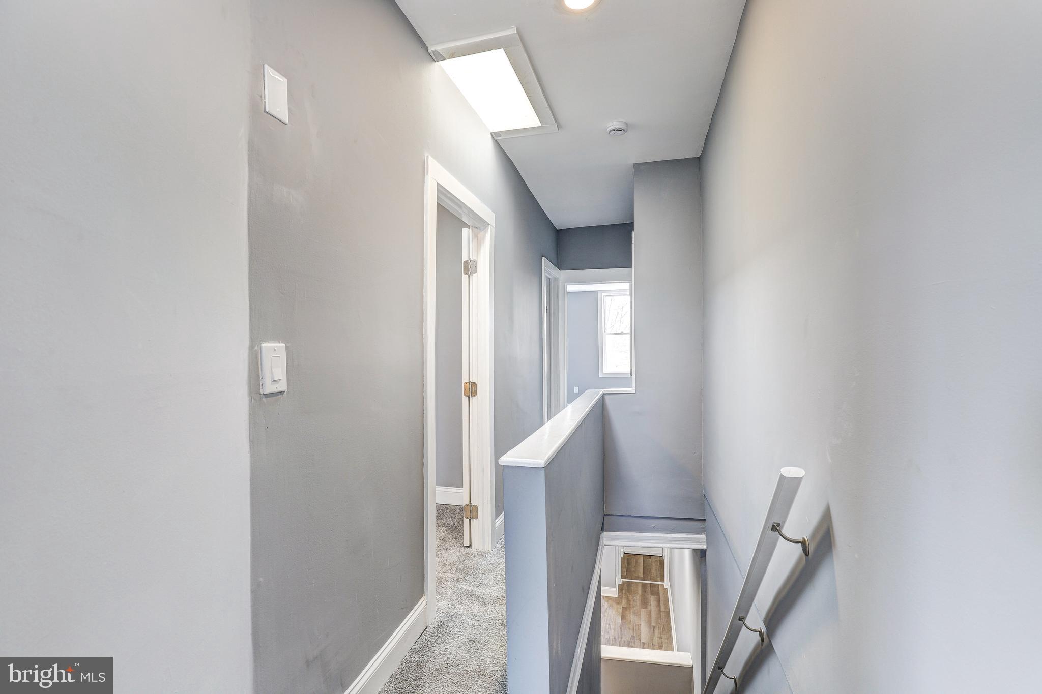 445 N ELLWOOD AVENUE