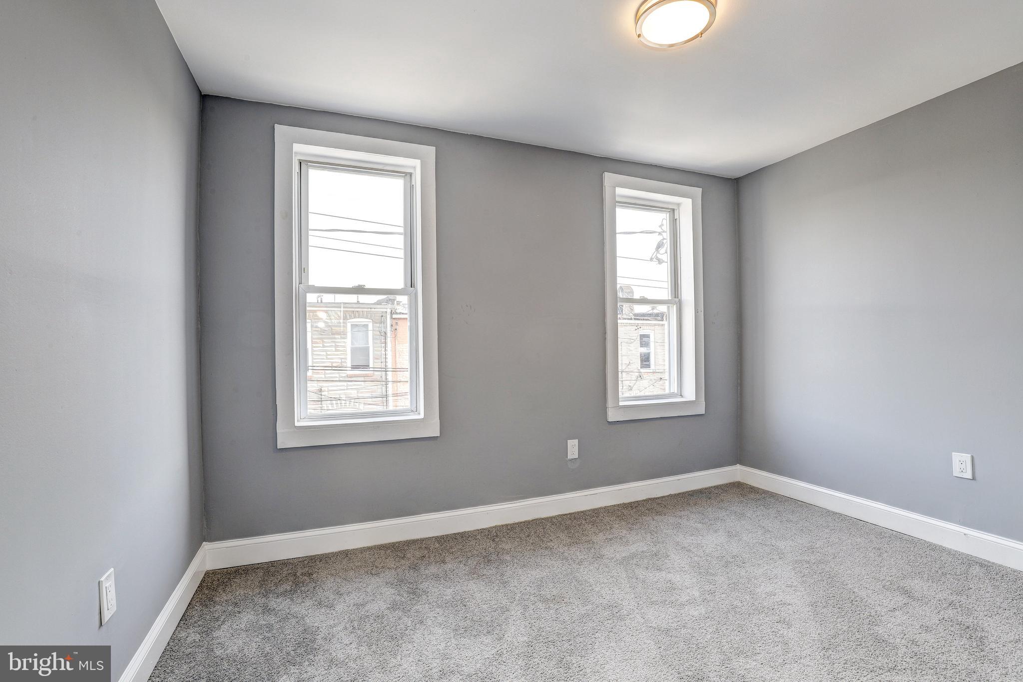 445 N ELLWOOD AVENUE