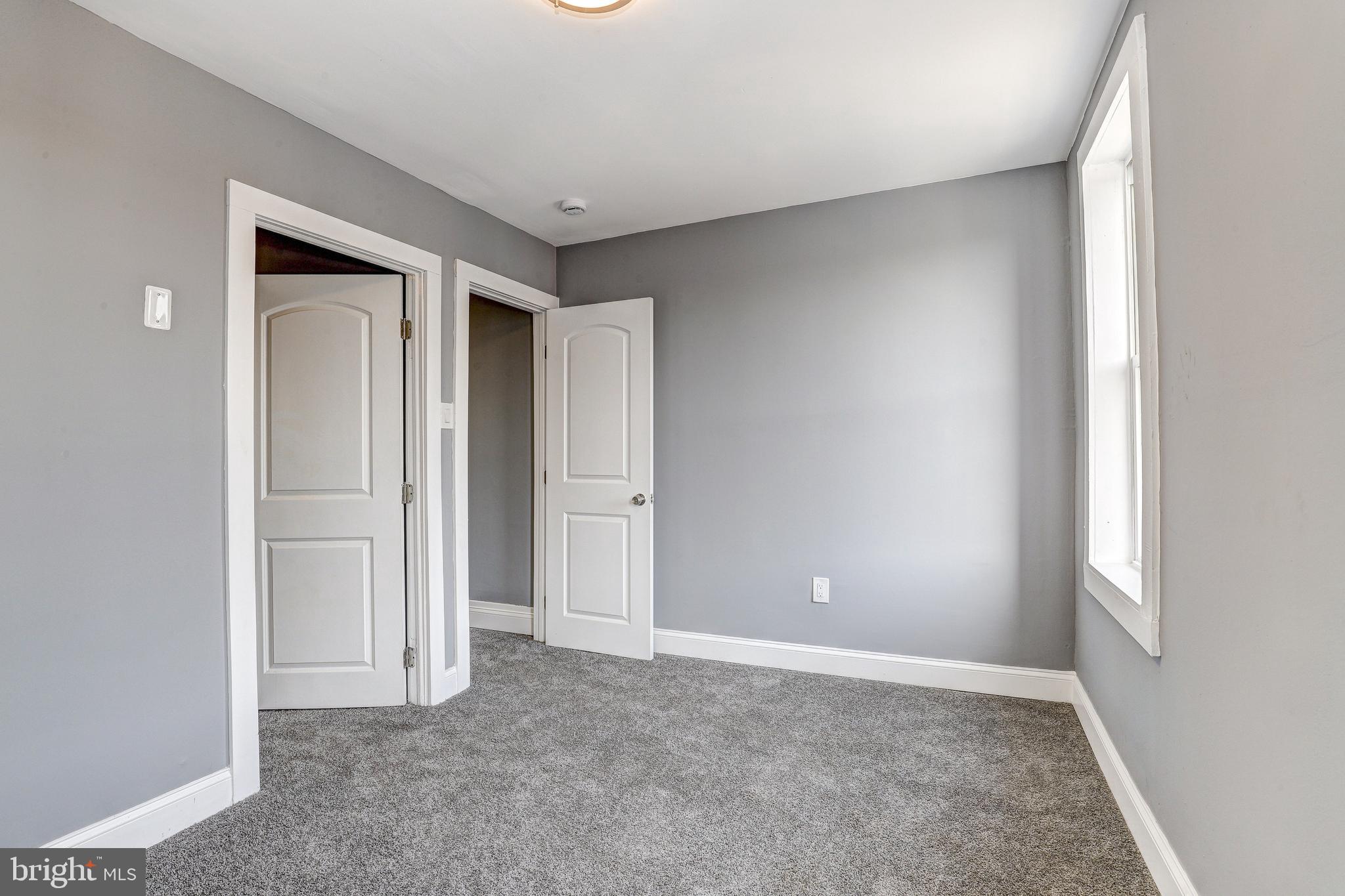 445 N ELLWOOD AVENUE