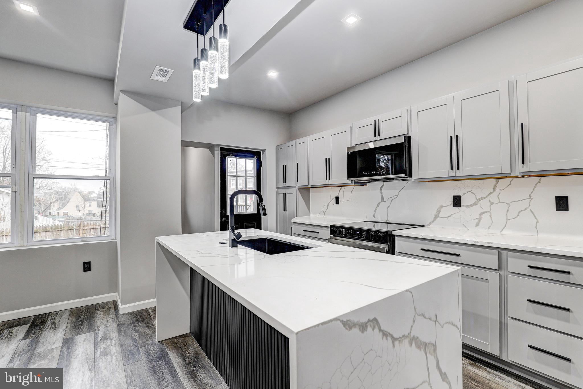 2914 CHELSEA TERRACE