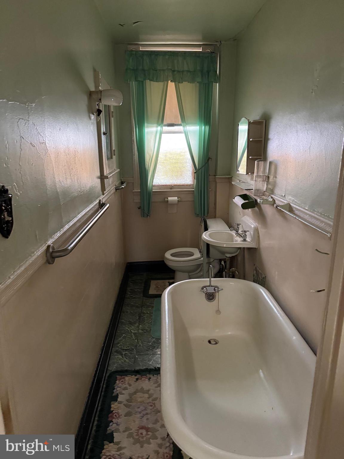 1818 N DUKELAND STREET