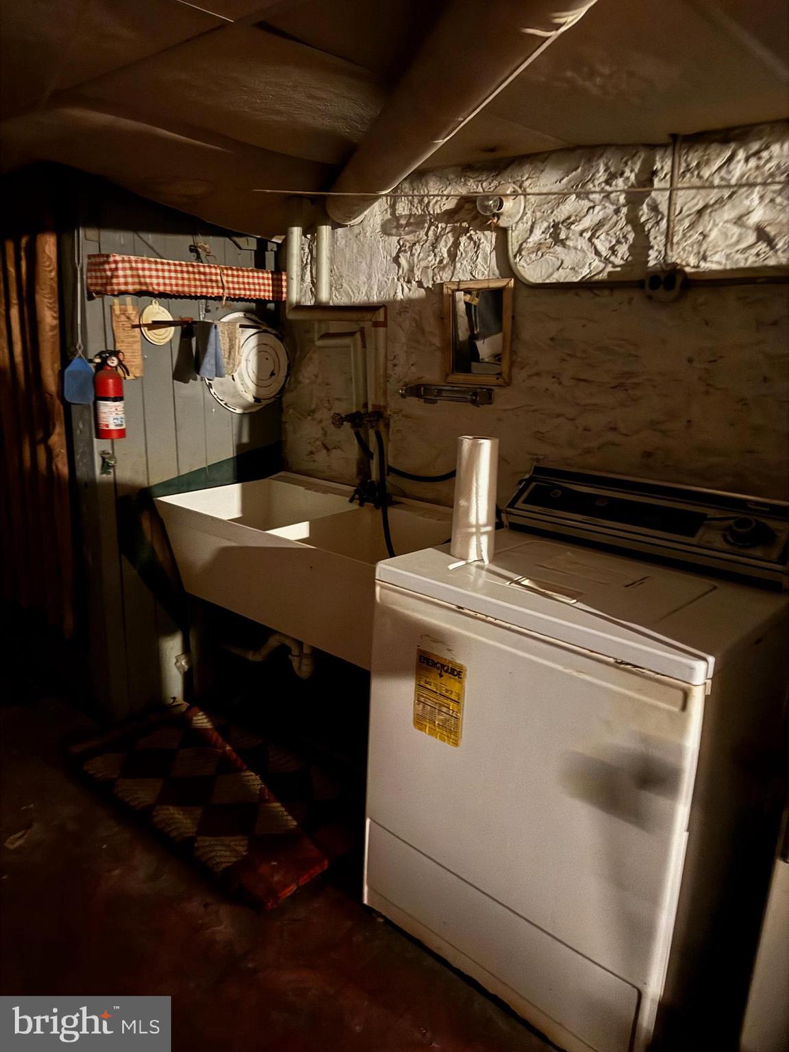 1818 N DUKELAND STREET