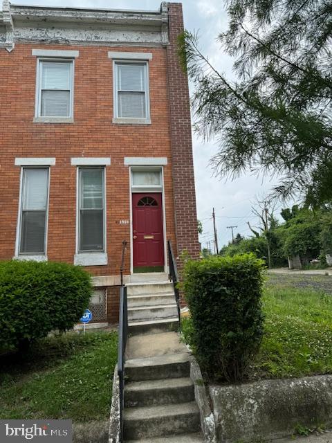 1818 N DUKELAND STREET