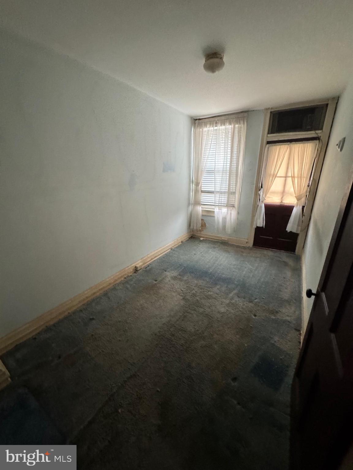 1818 N DUKELAND STREET