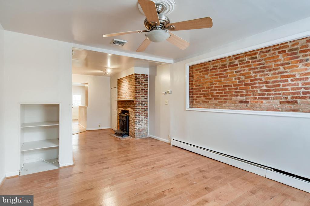 2217 FLEET STREET