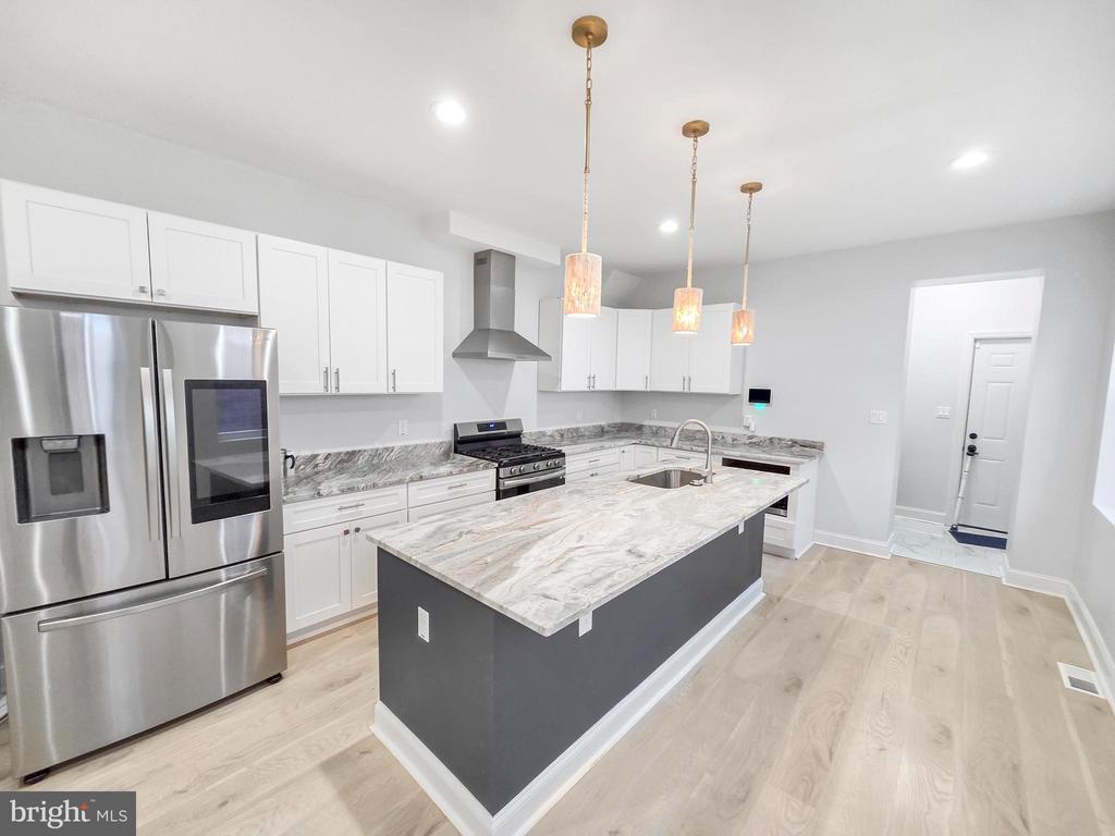 3906 REISTERSTOWN ROAD