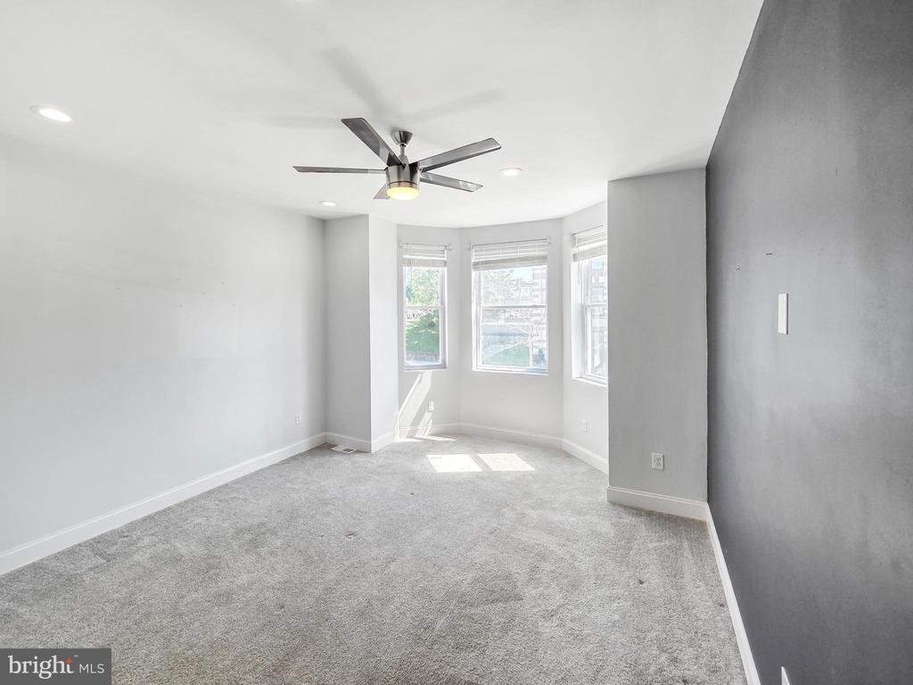 3906 REISTERSTOWN ROAD