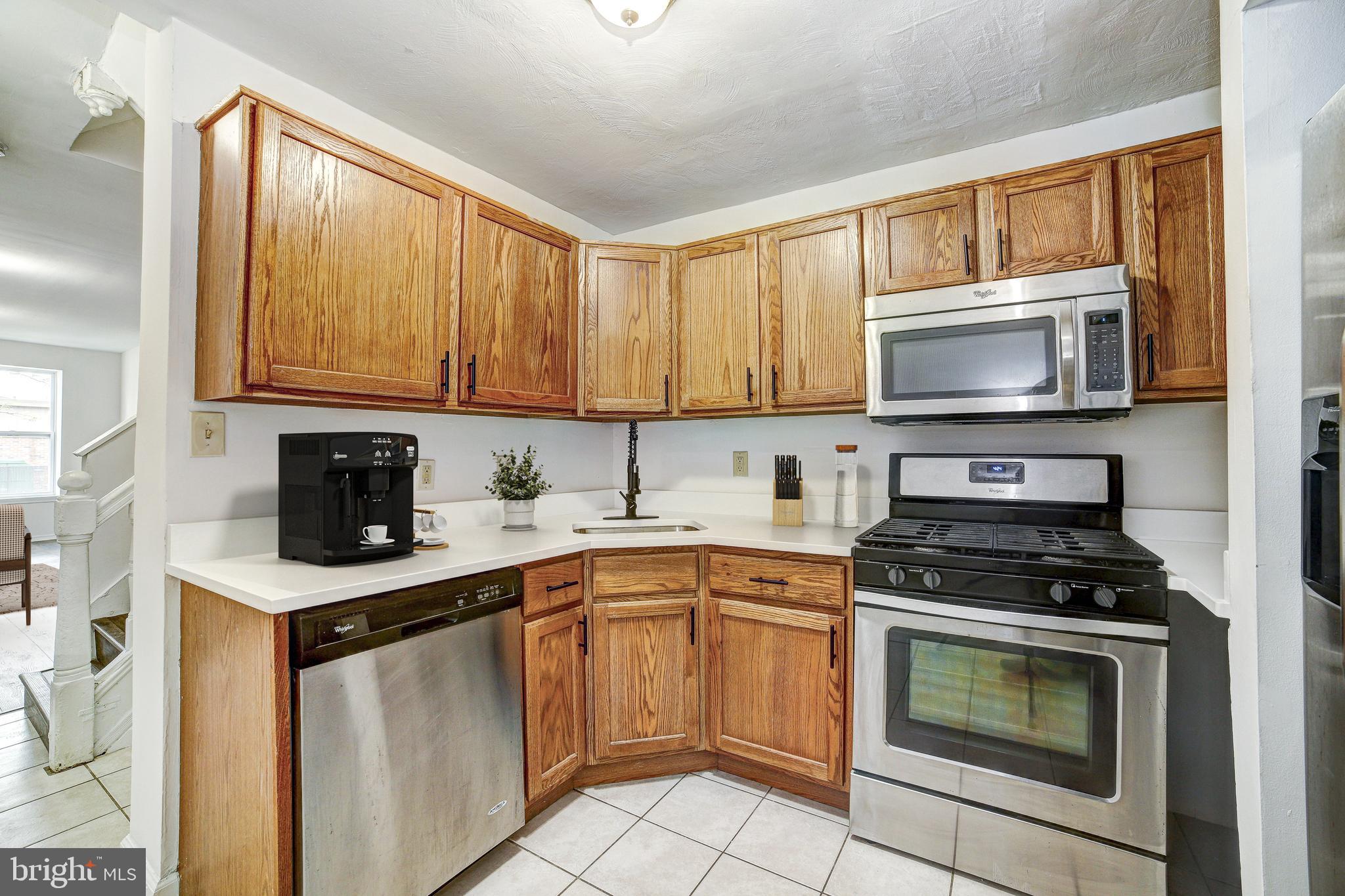 110 W HAMBURG STREET