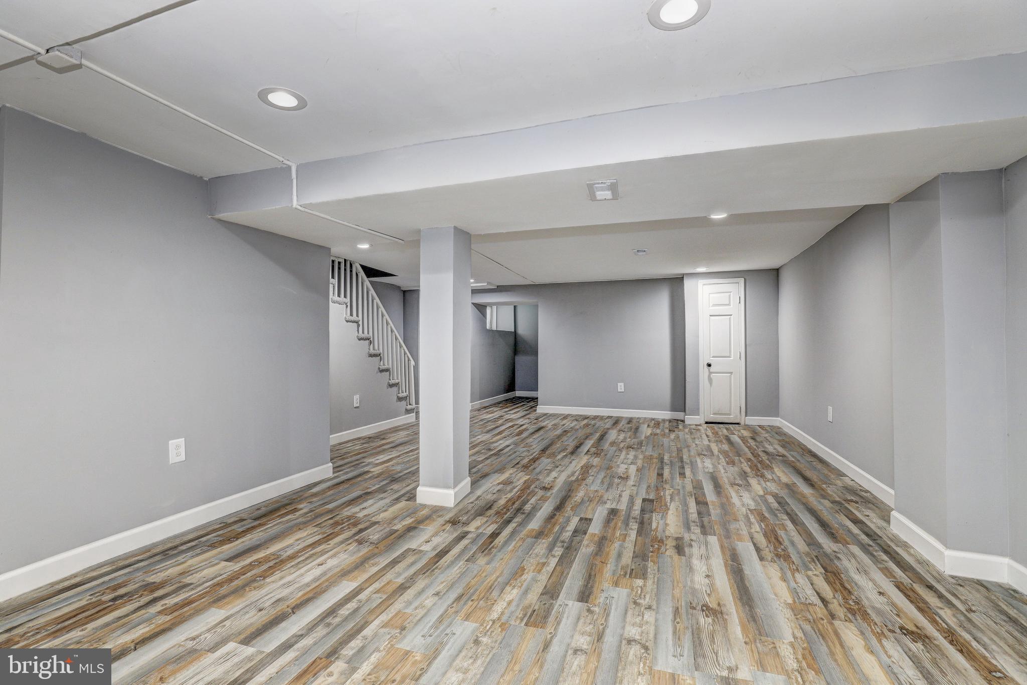 2503 W FOREST PARK AVENUE