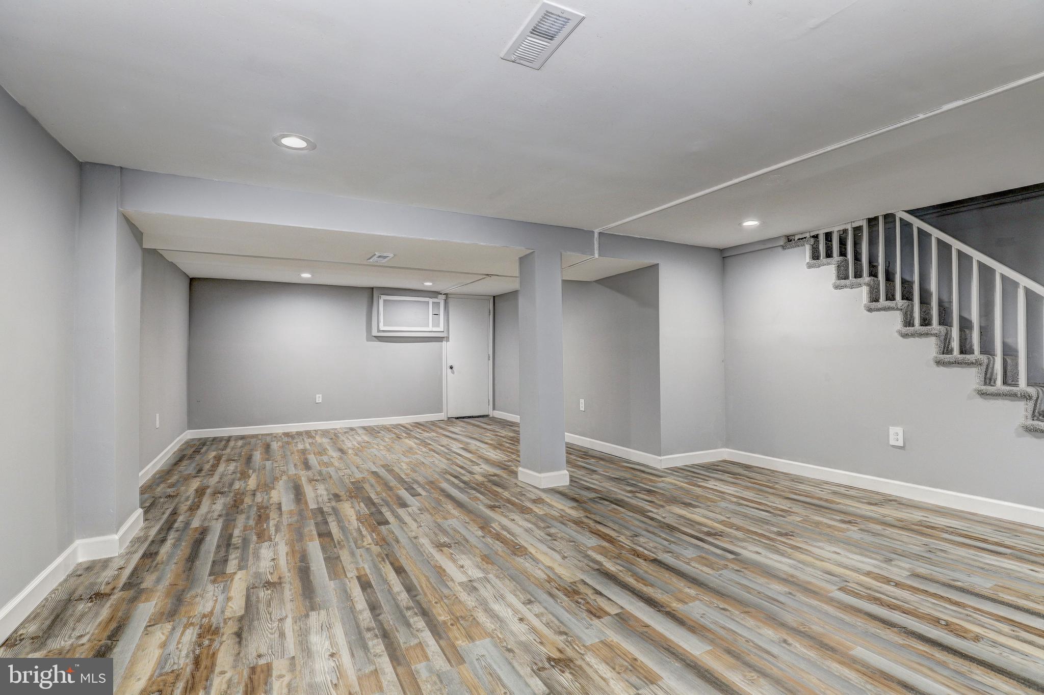 2503 W FOREST PARK AVENUE