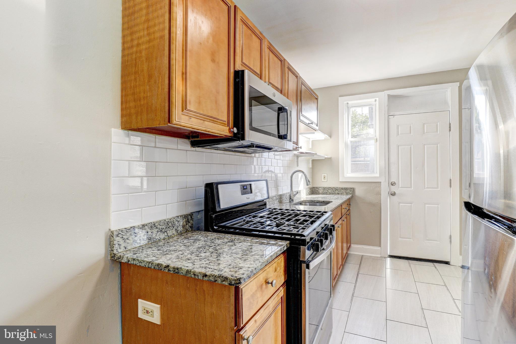 4317 SHAMROCK AVENUE