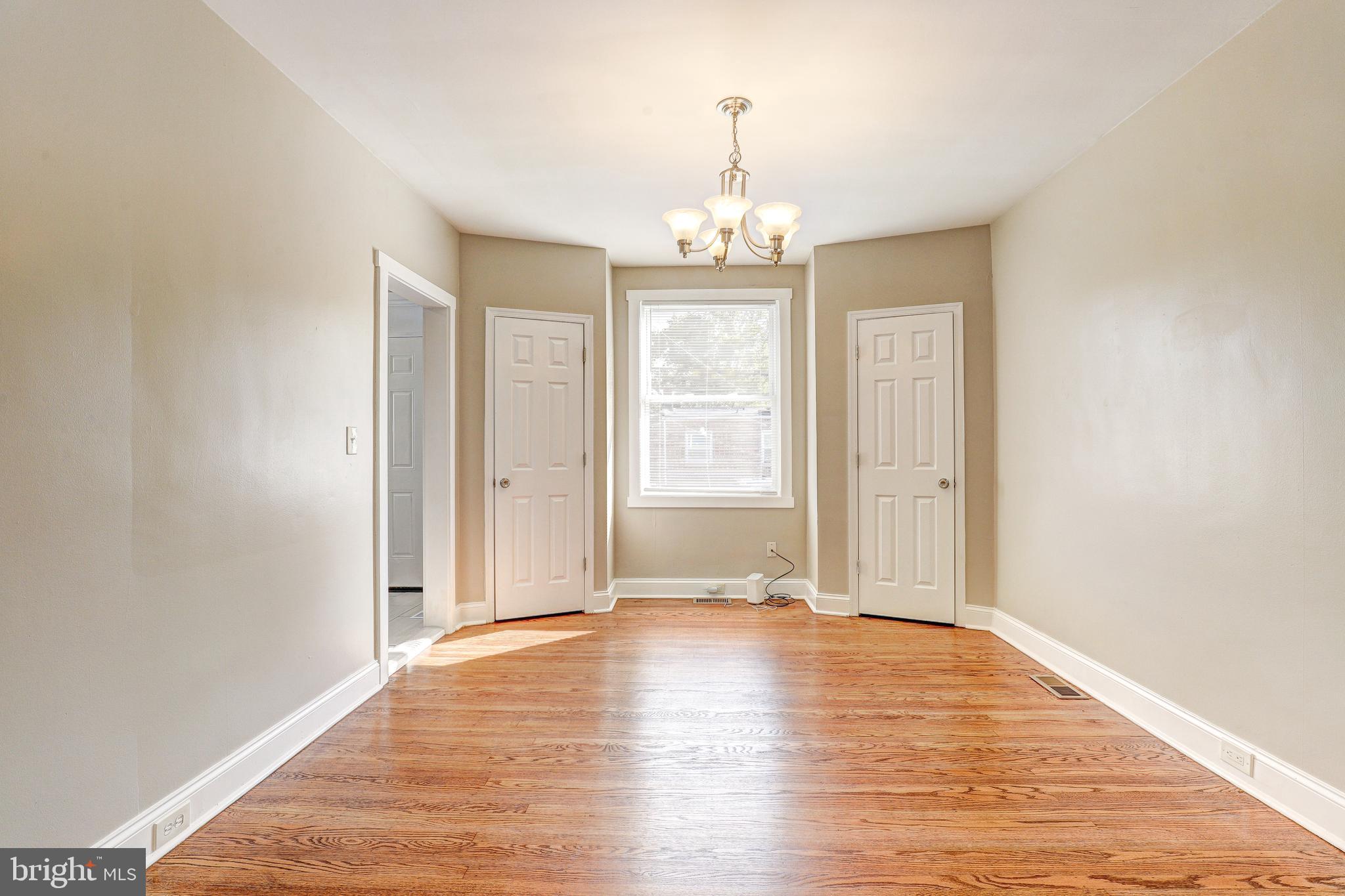 4317 SHAMROCK AVENUE