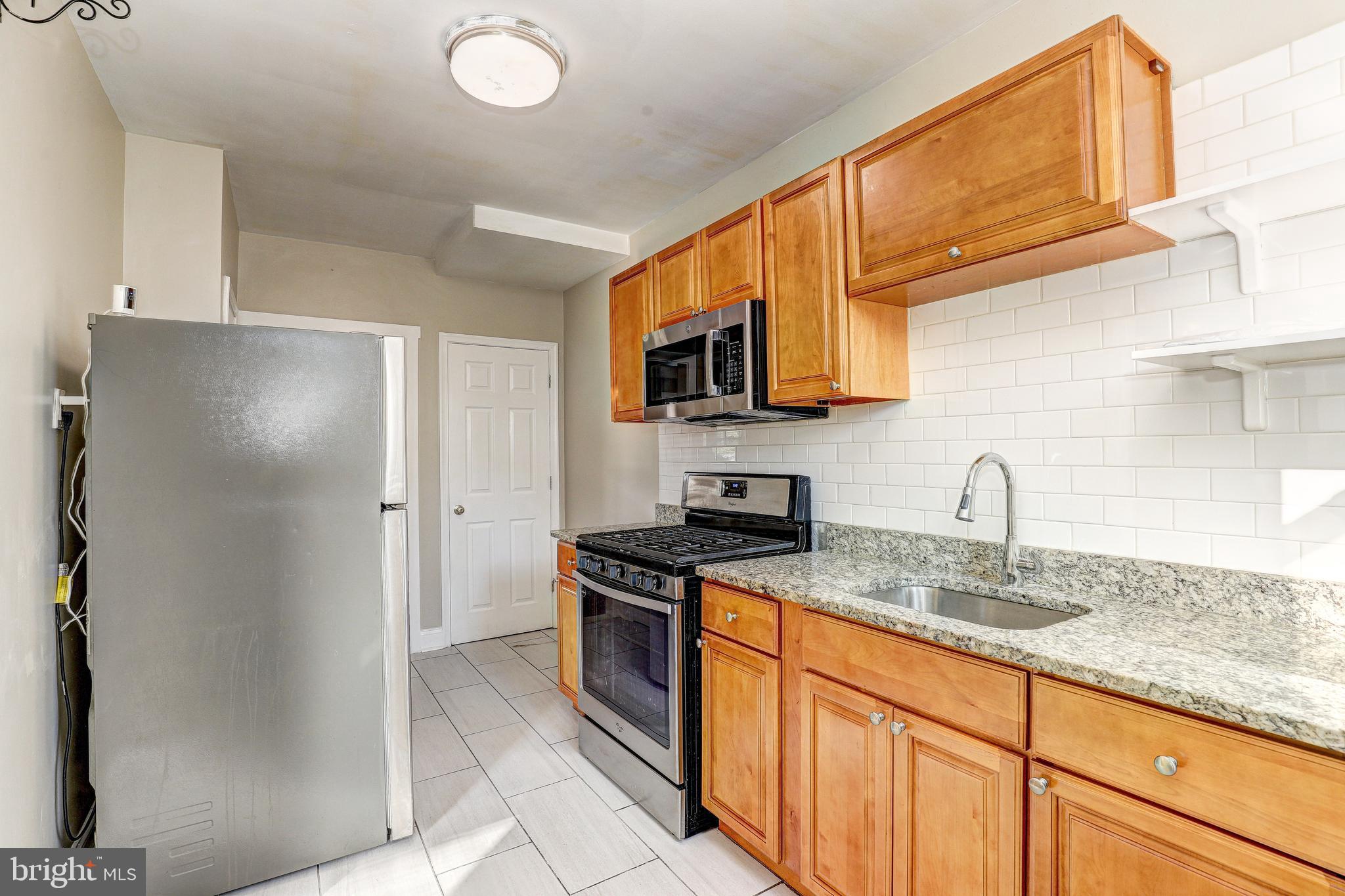 4317 SHAMROCK AVENUE