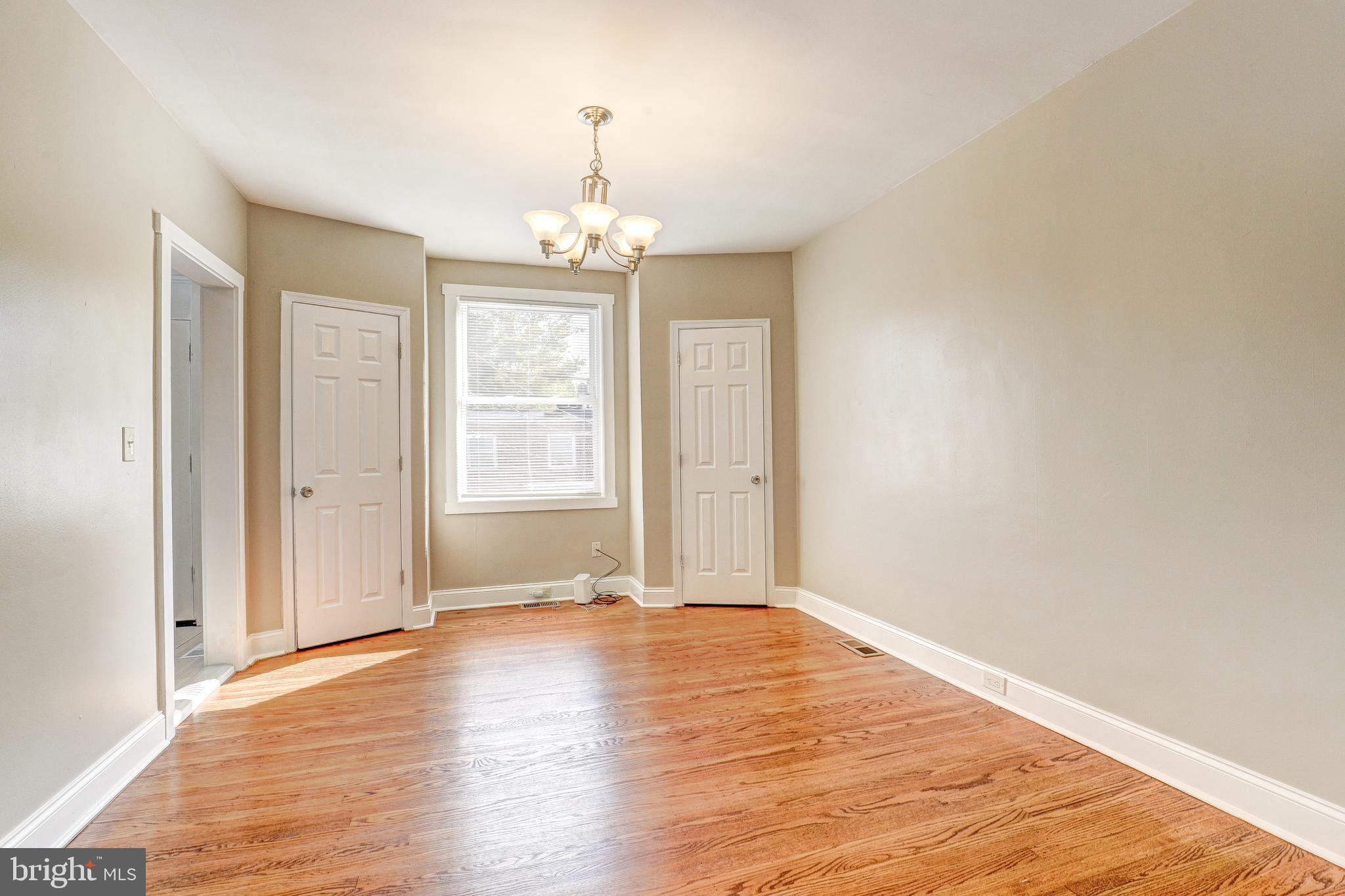 4317 SHAMROCK AVENUE