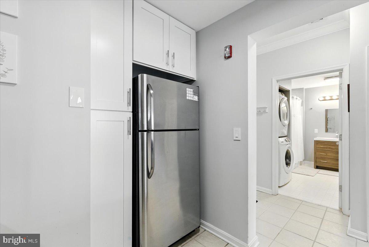 23 PIERSIDE DRIVE 319