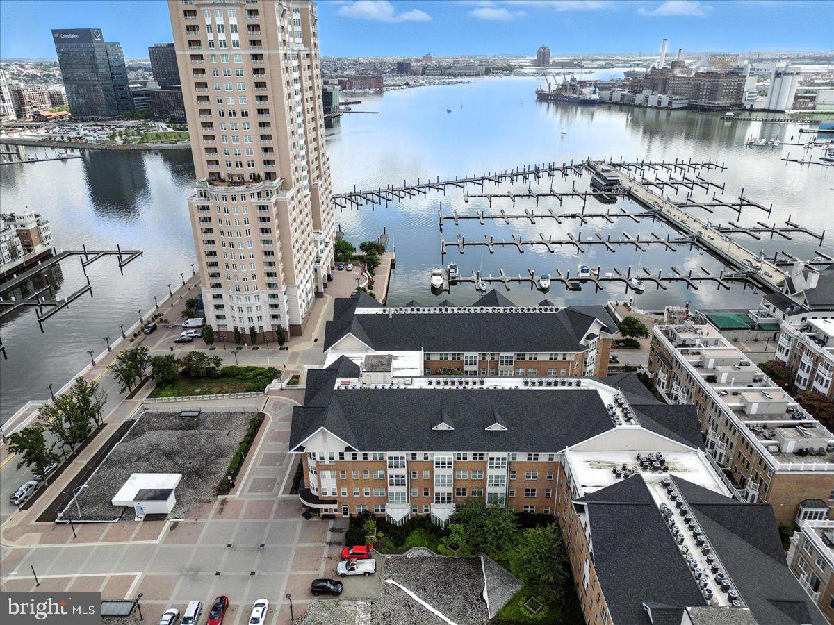 23 PIERSIDE DRIVE 319