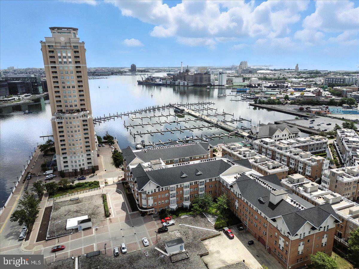 23 PIERSIDE DRIVE 319