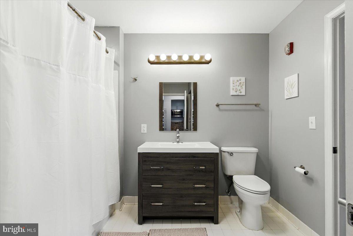 23 PIERSIDE DRIVE 319