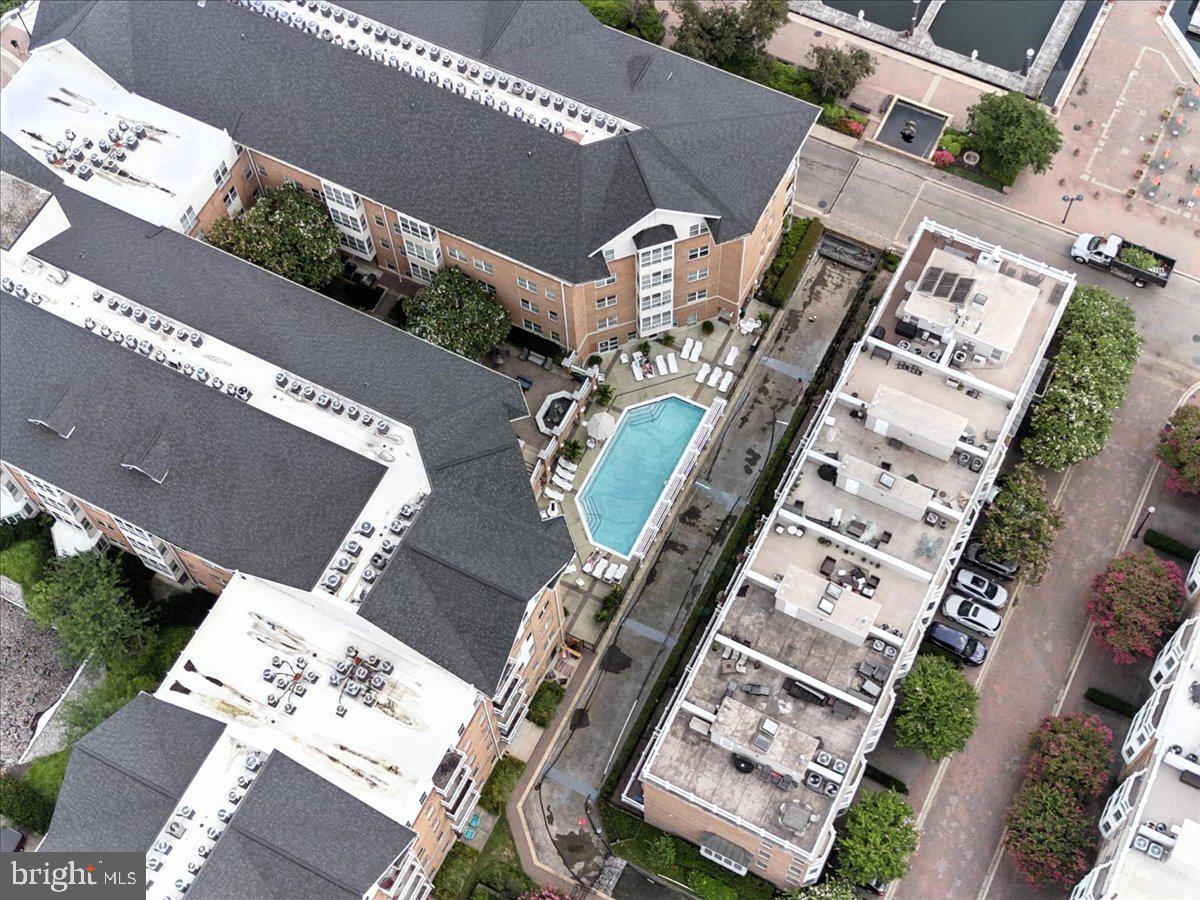 23 PIERSIDE DRIVE 319