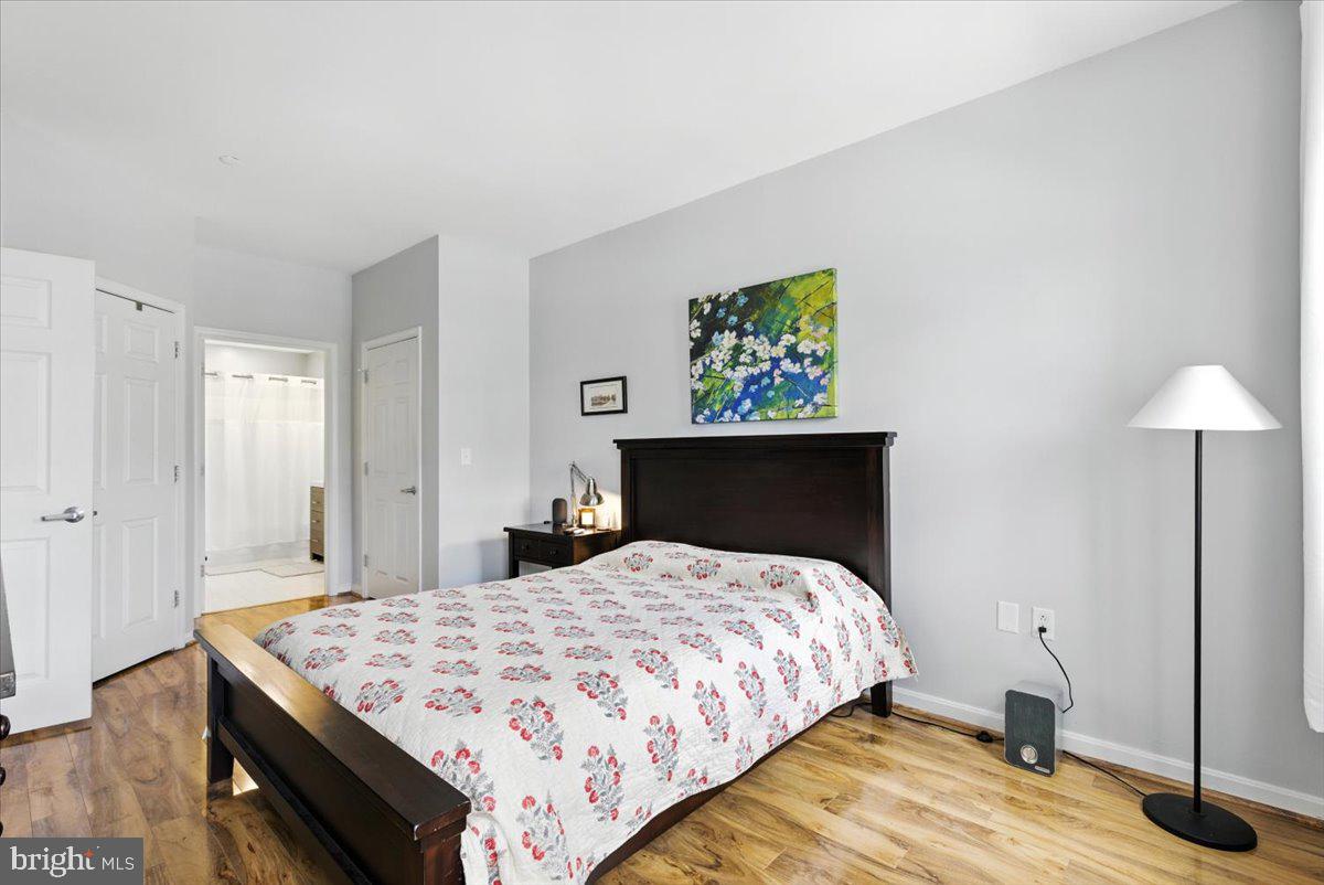 23 PIERSIDE DRIVE 319