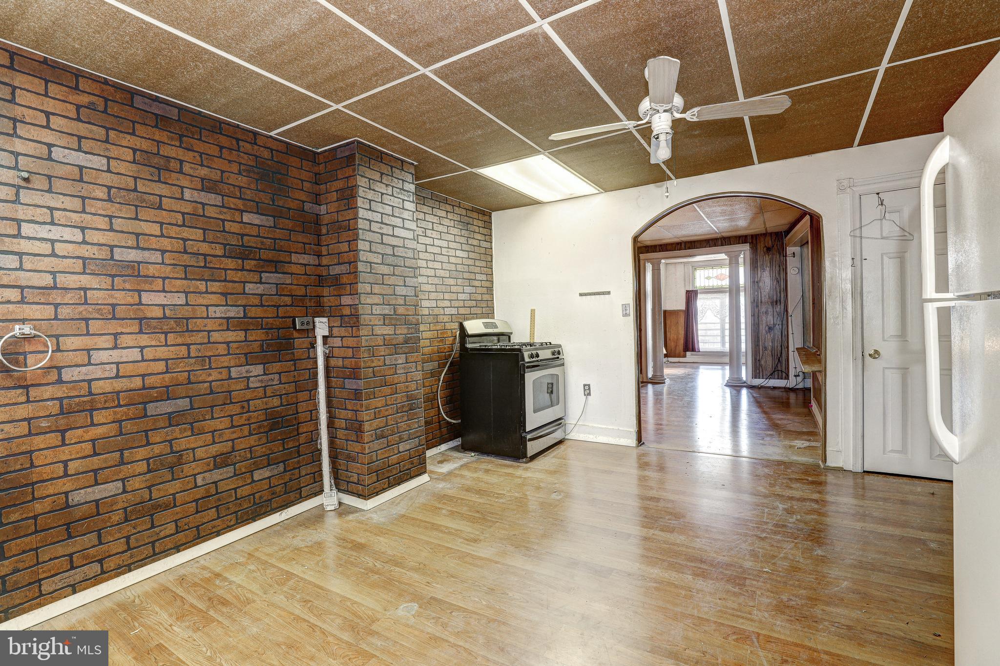 2607 HUNTINGDON AVENUE